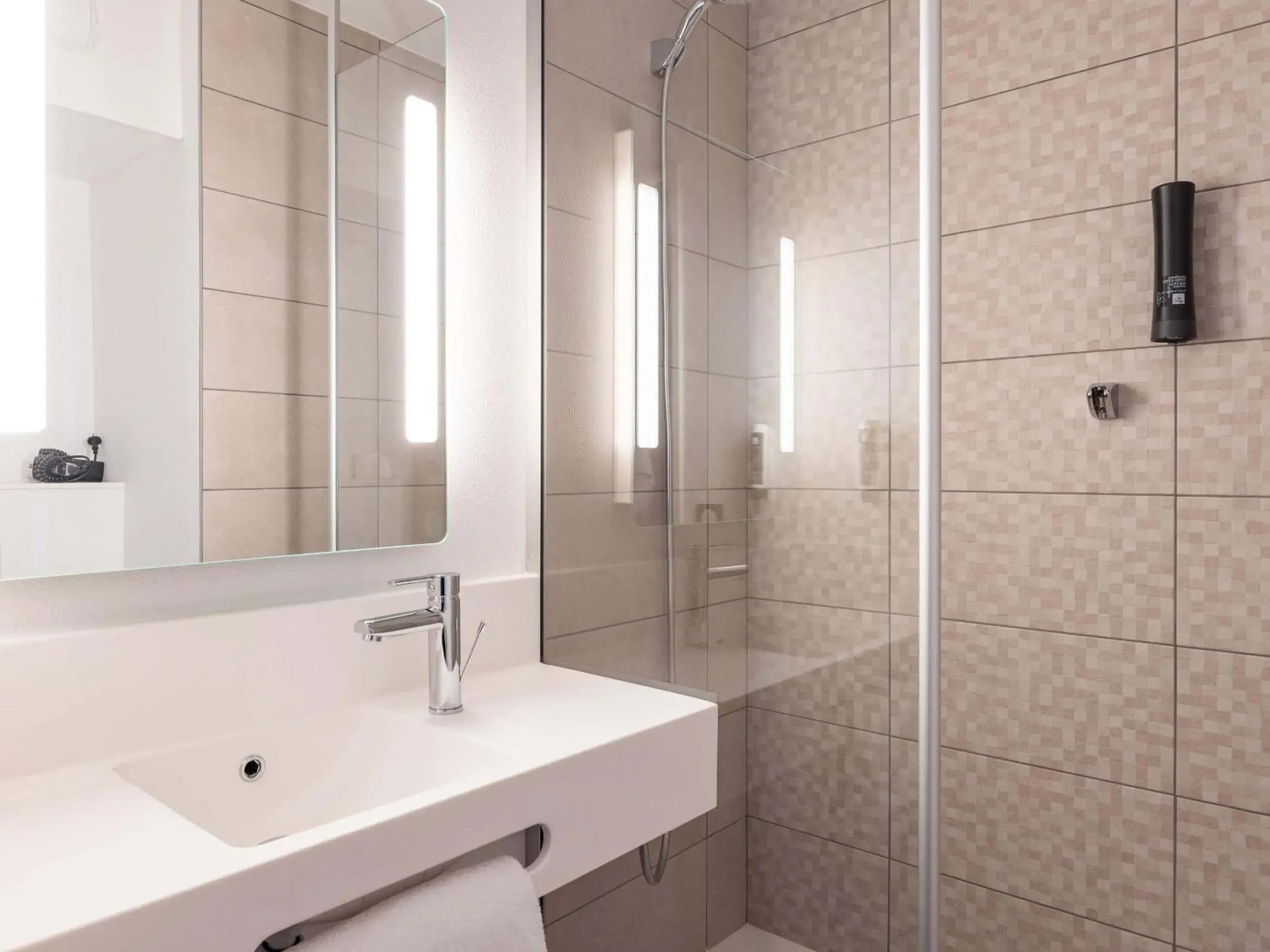 Double Room in B&B HOTEL Rennes Parc Expo Aéroport Double Room in B&B HOTEL Rennes Parc Expo Aéroport