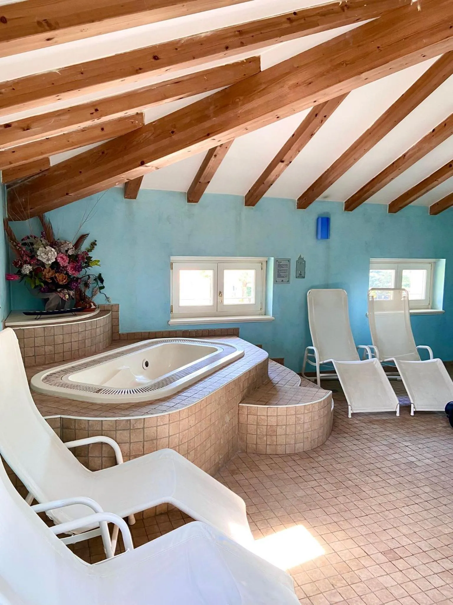 Hot Tub in Hotel Olivo