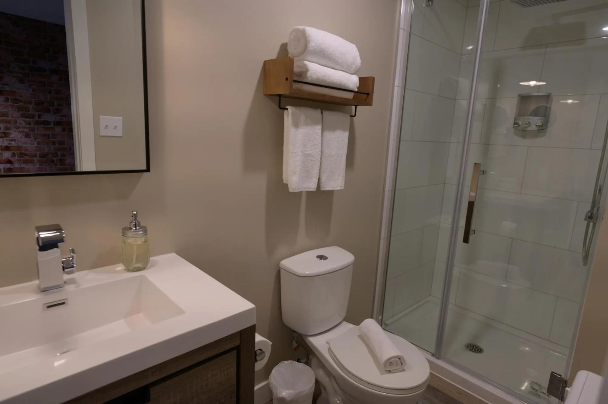 Shower in Le Court-Toit