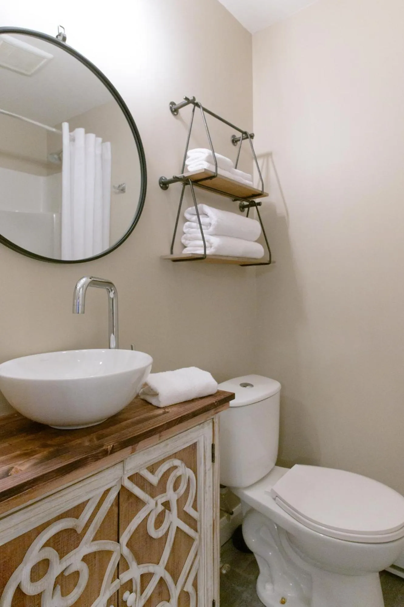 Toilet in Le Court-Toit