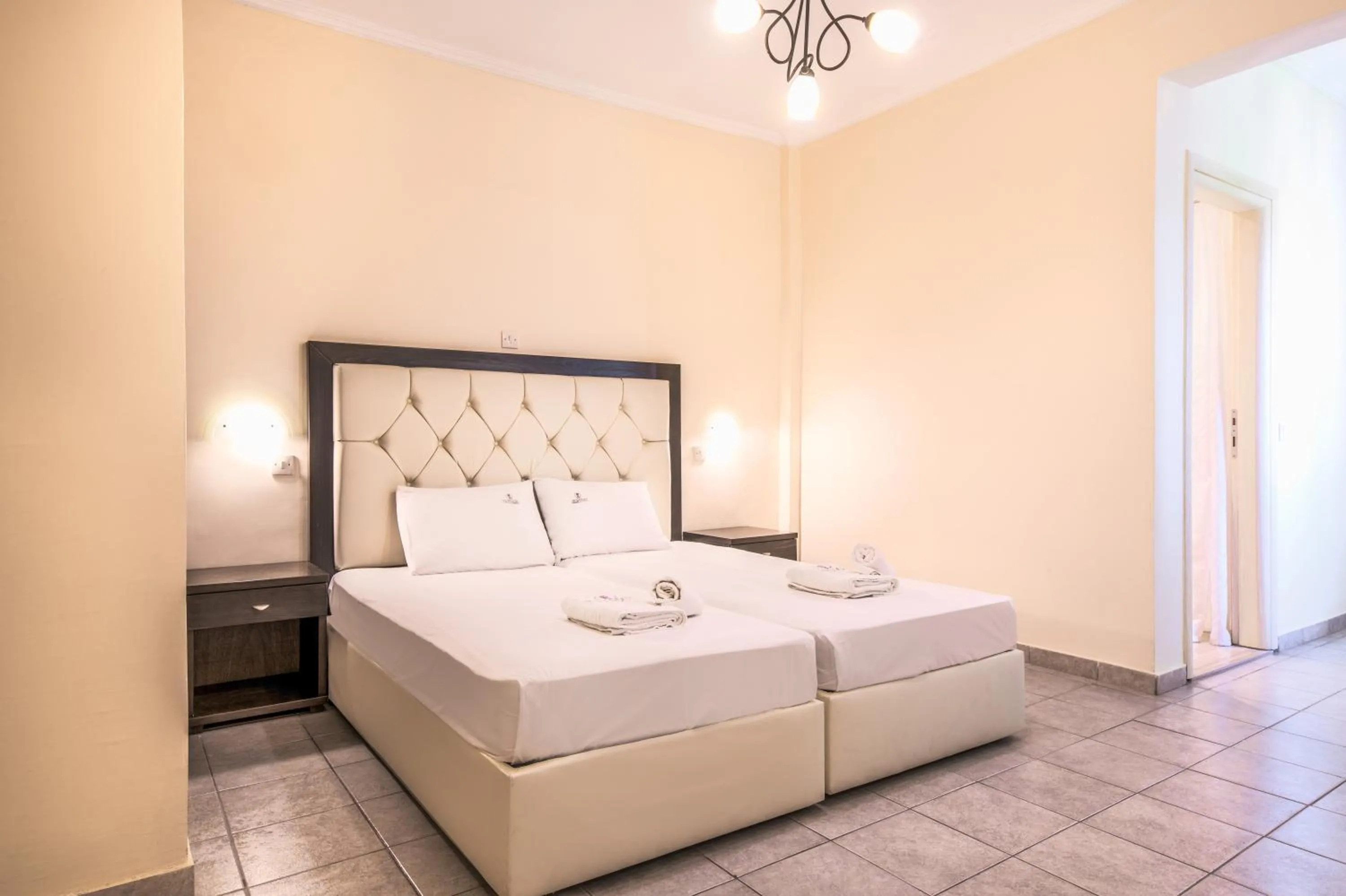 Bed in Tresor Sousouras