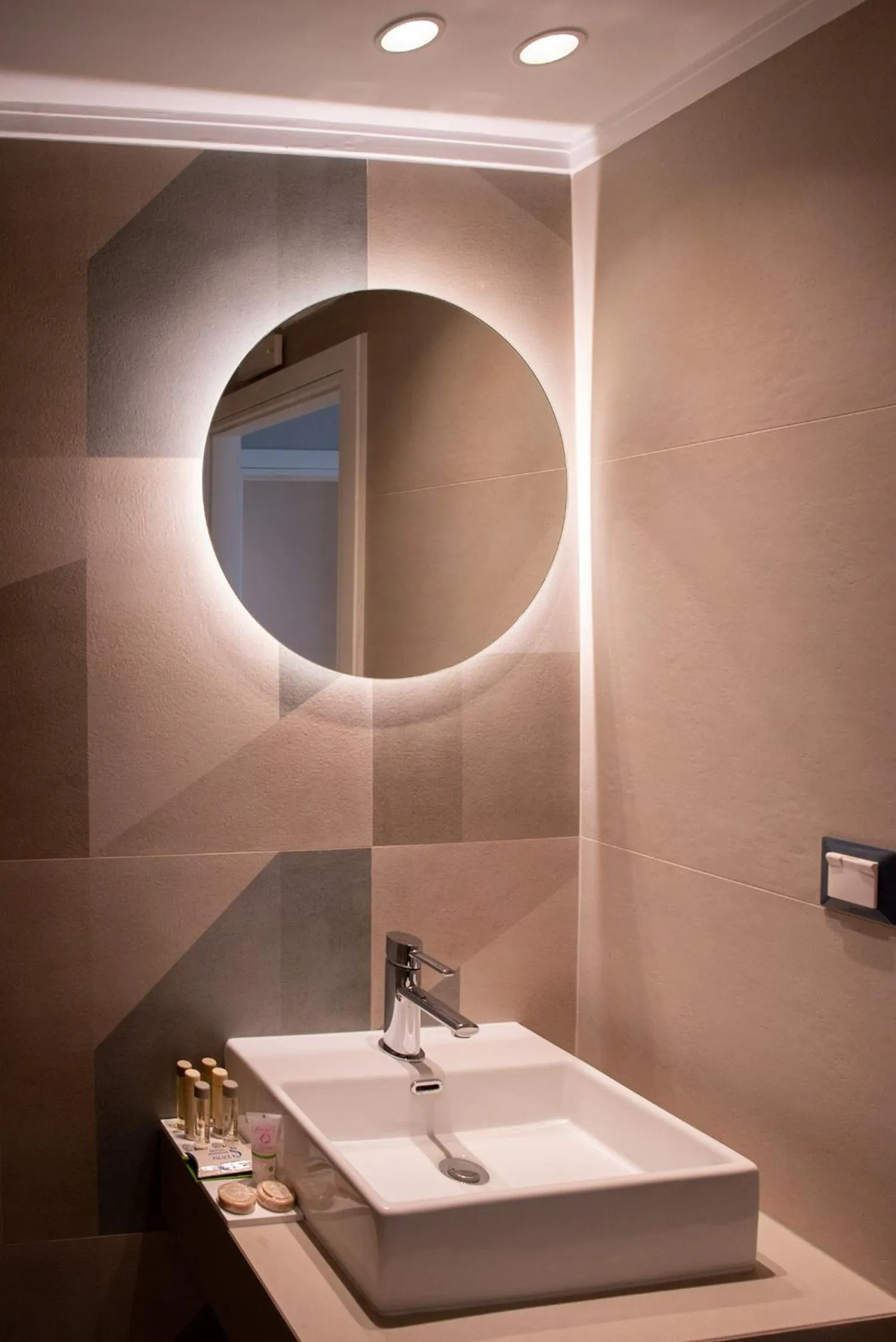 Bathroom in Tresor Sousouras