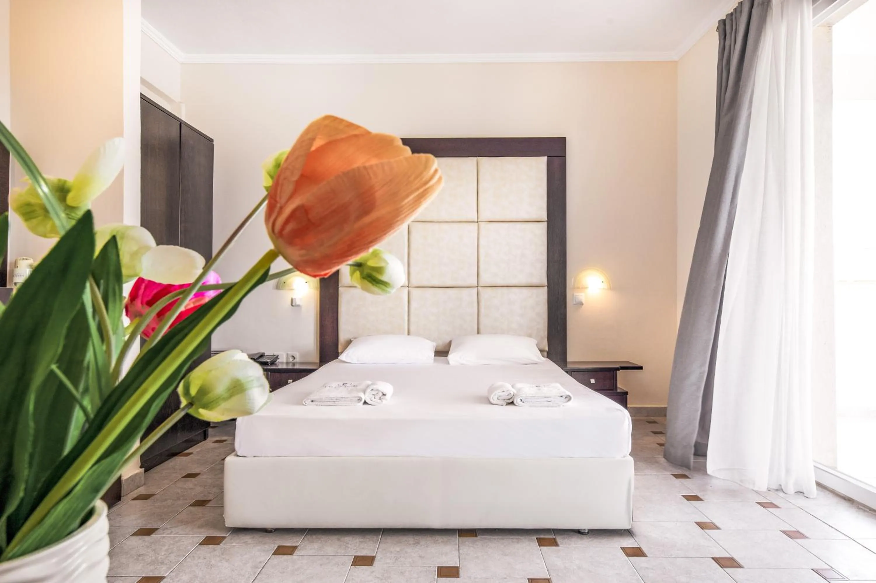 Bed in Tresor Sousouras