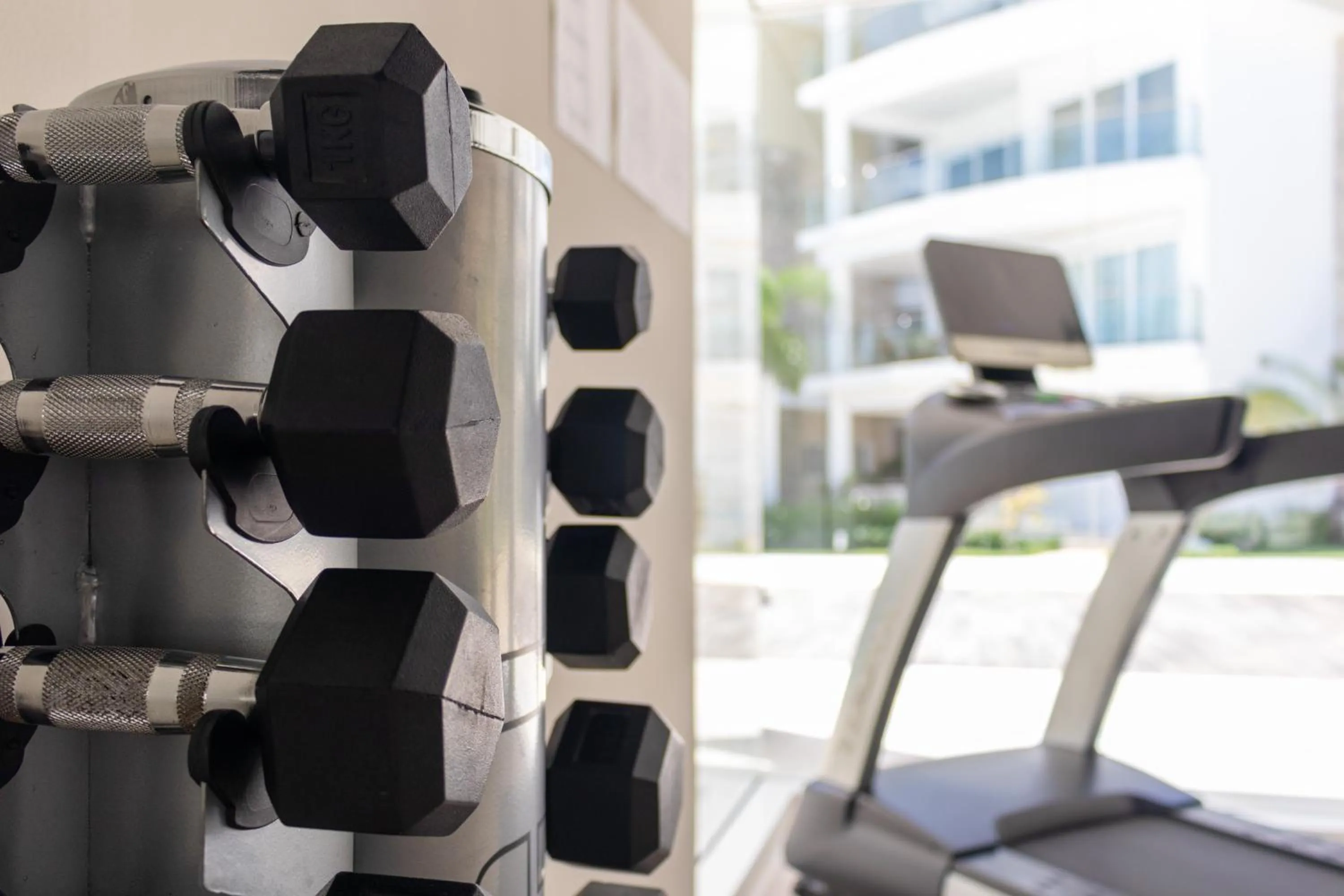 Fitness centre/facilities in Family Getaway Apartment - Right On The Beach