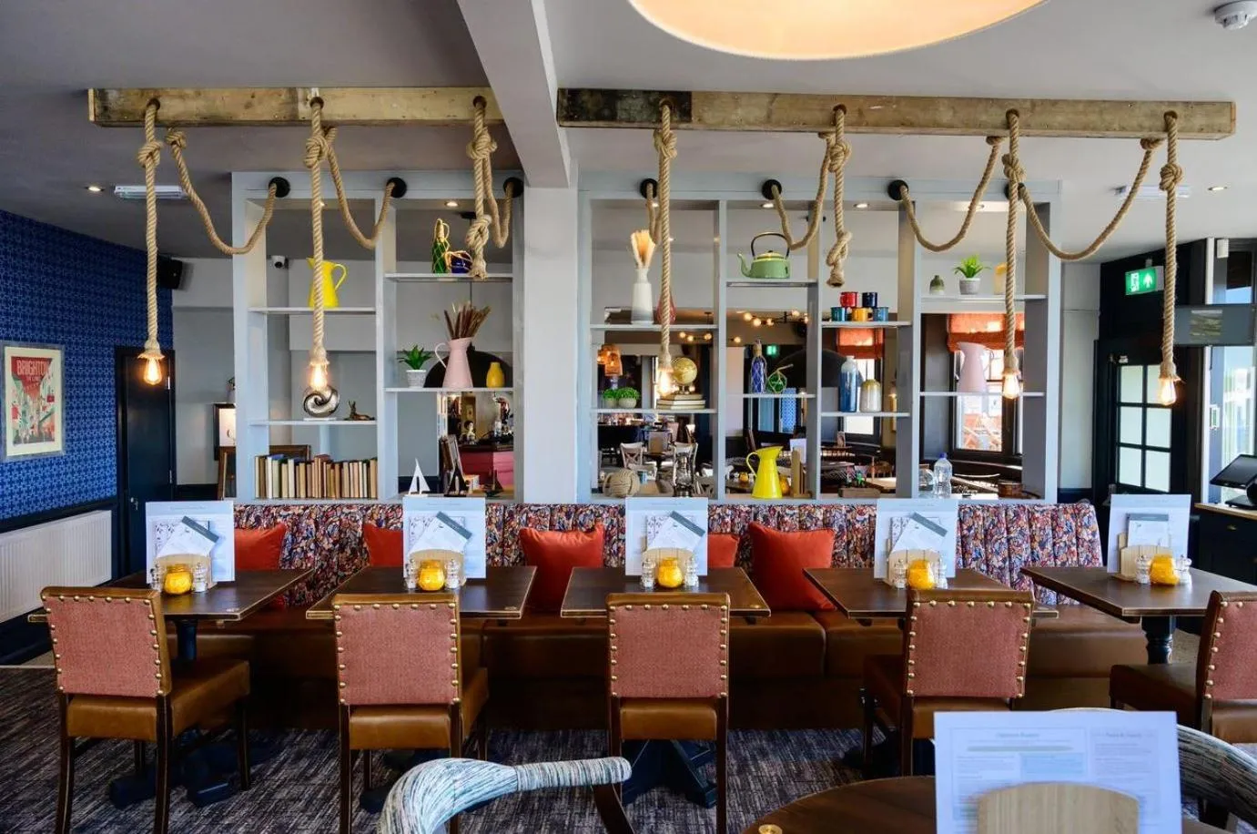 Restaurant/places to eat in Downs Hotel