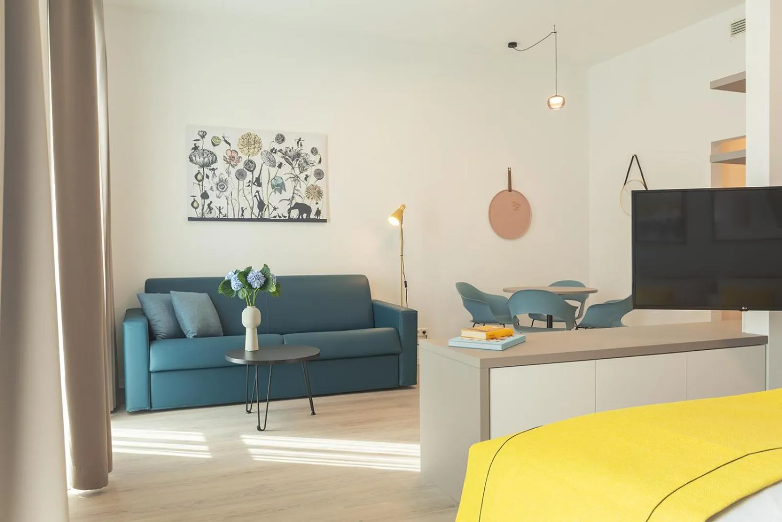 Photo of the whole room in acora Heidelberg