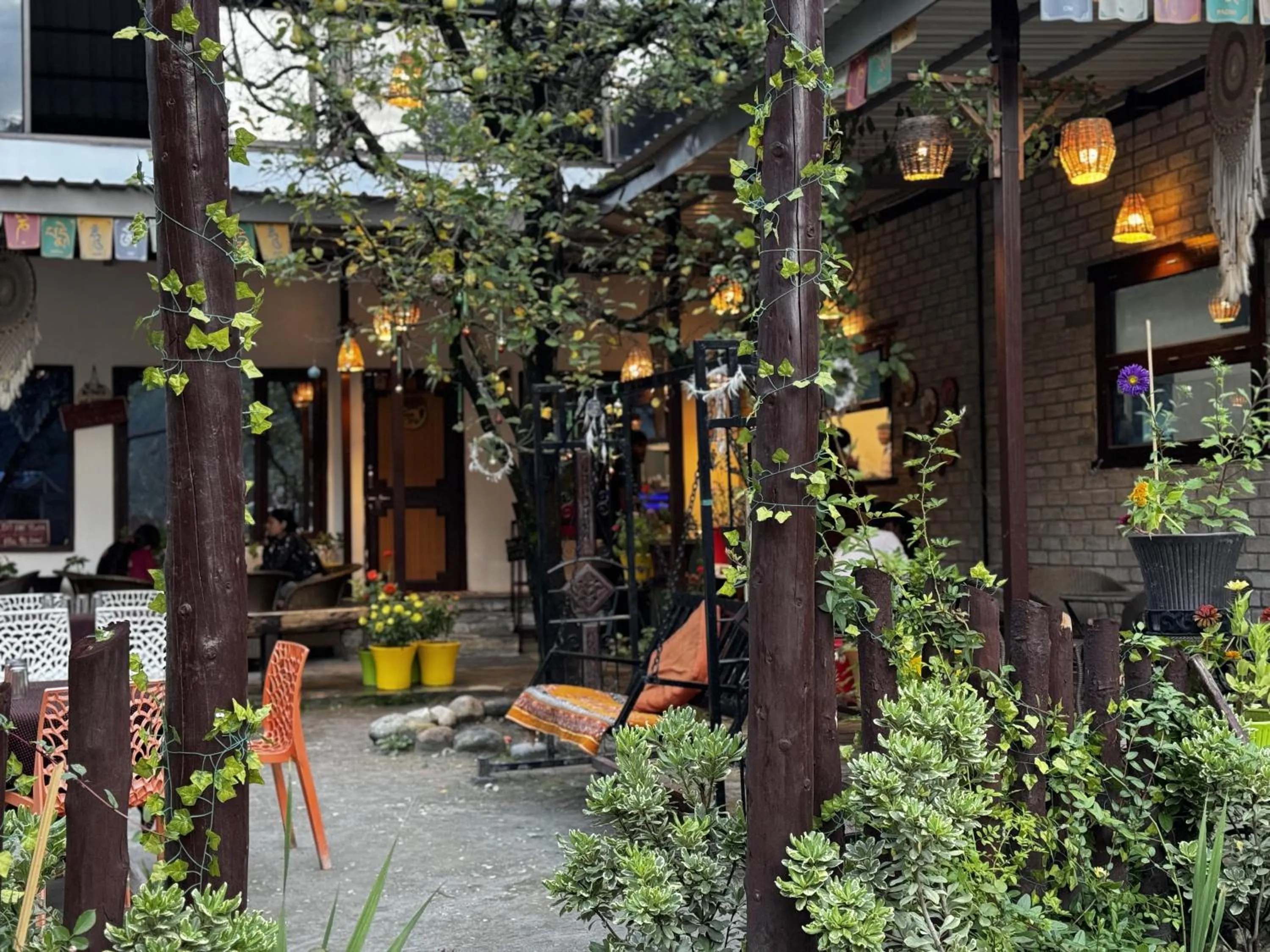 Facade/entrance in The Royal Orchard Kasol