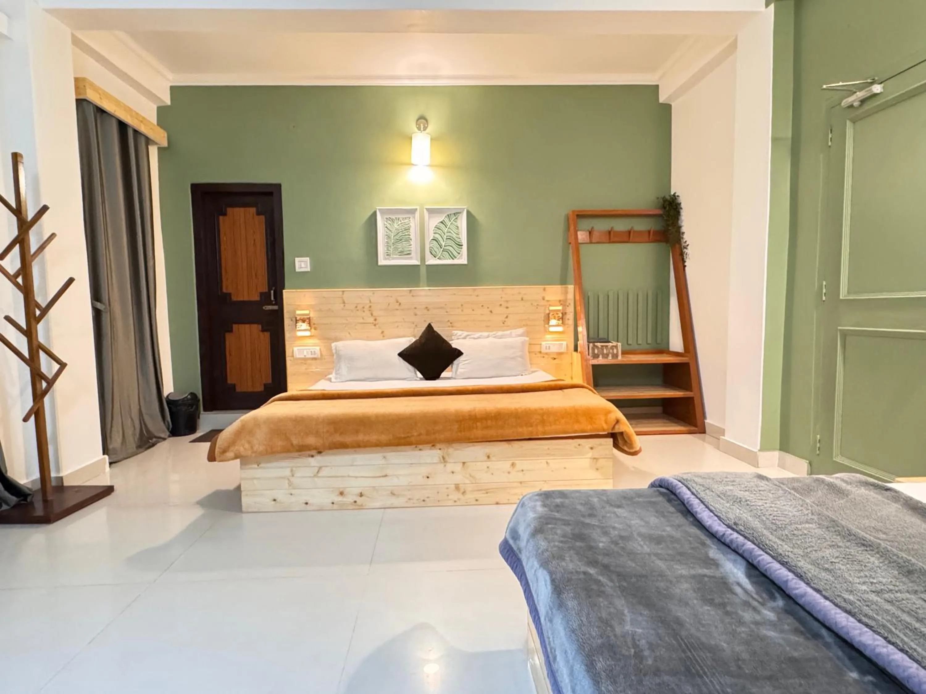 Bedroom, Bed in The Royal Orchard Kasol