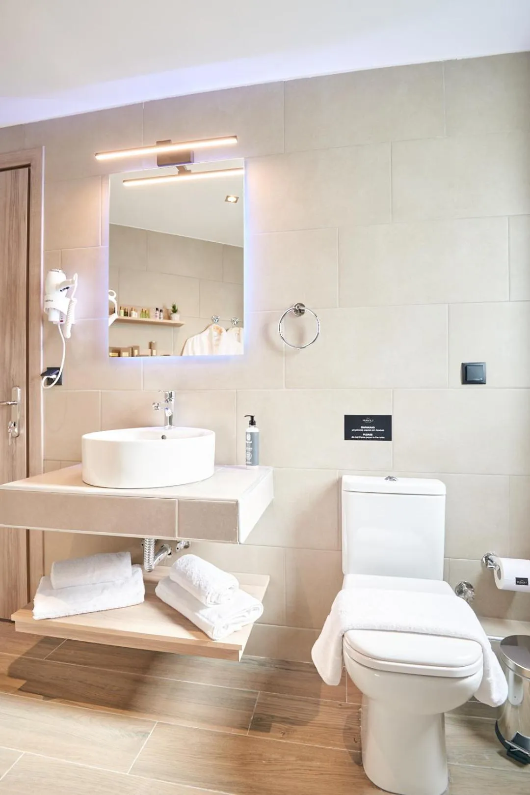 Toilet in The Mavili urban stay