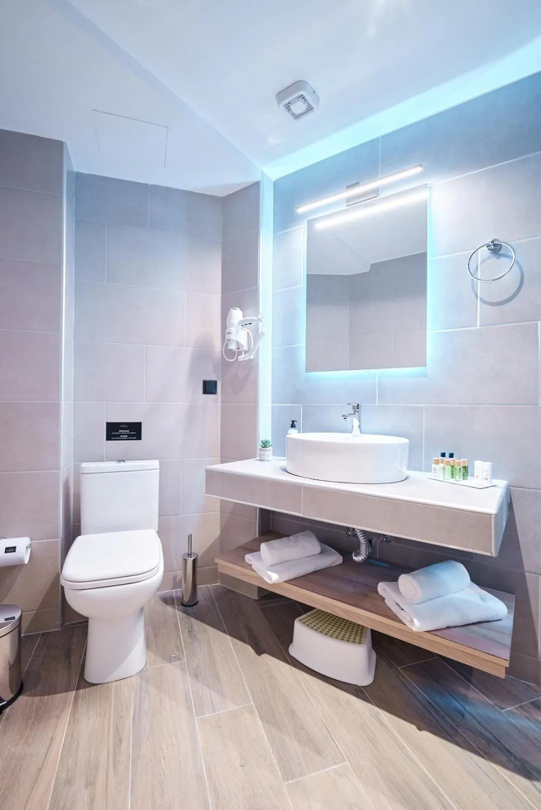 Toilet in The Mavili urban stay