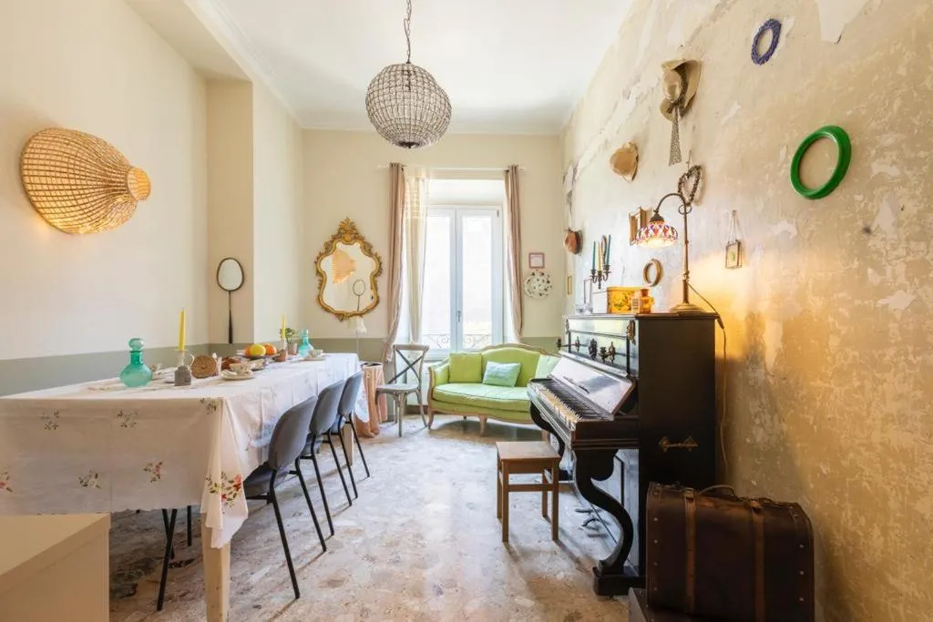 Communal lounge/ TV room in Il sogno di Amelie