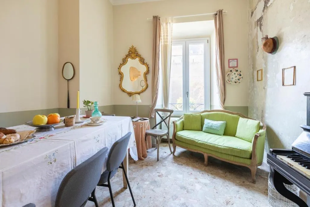 Communal lounge/ TV room in Il sogno di Amelie