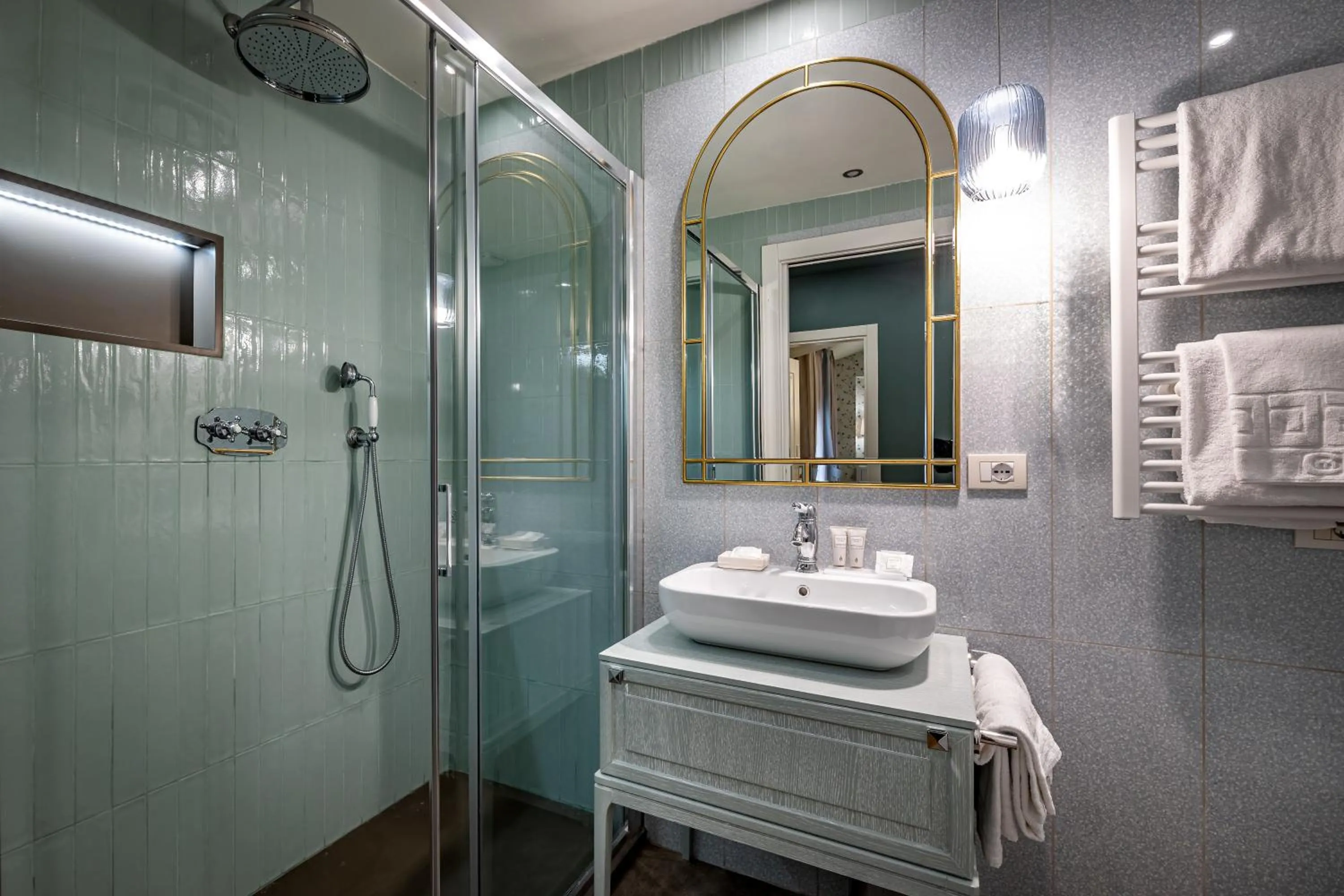 Shower in Hotel La Scaletta al Ponte Vecchio