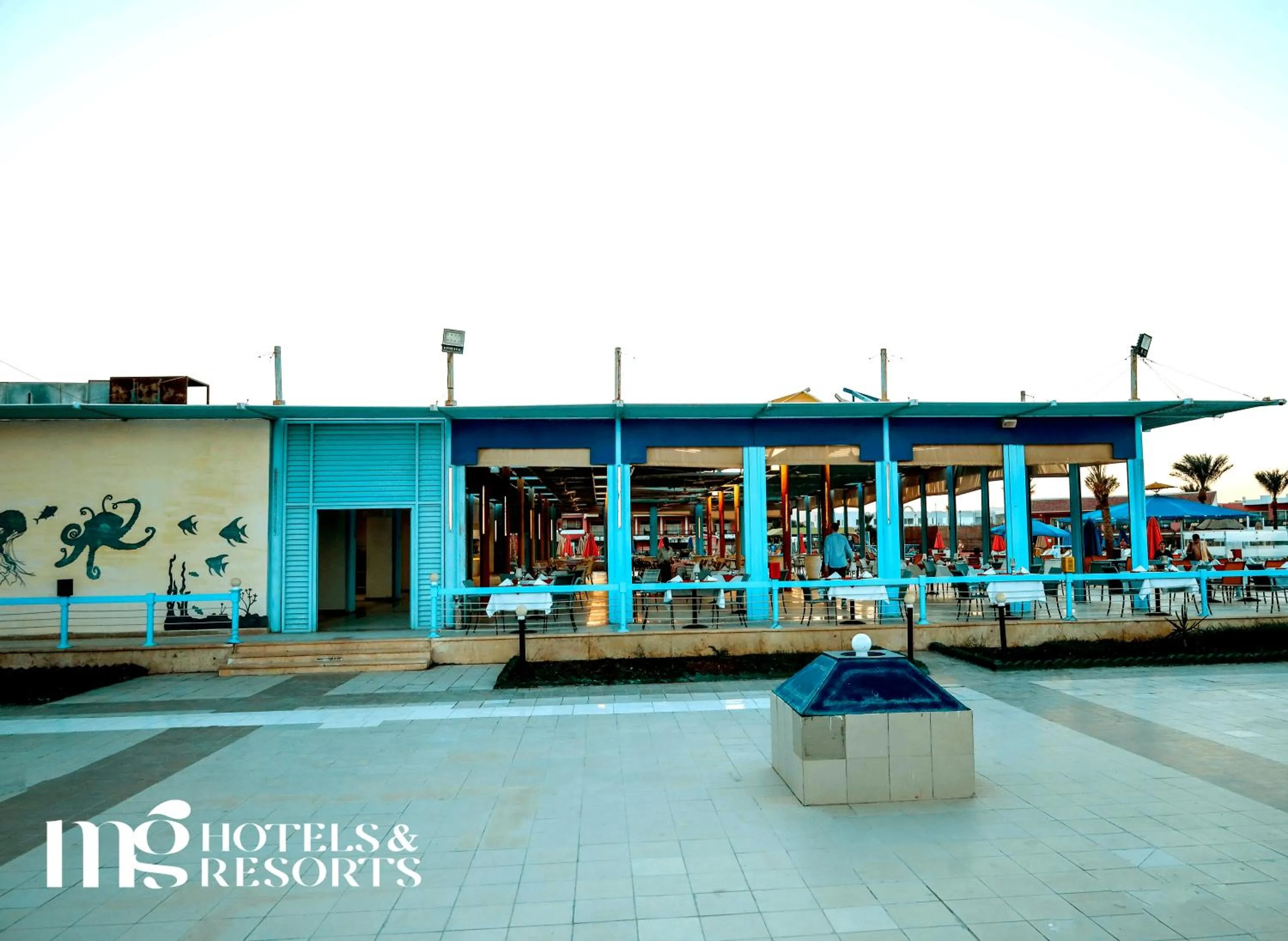 Restaurant/places to eat in MG Alexander The Great Hotel