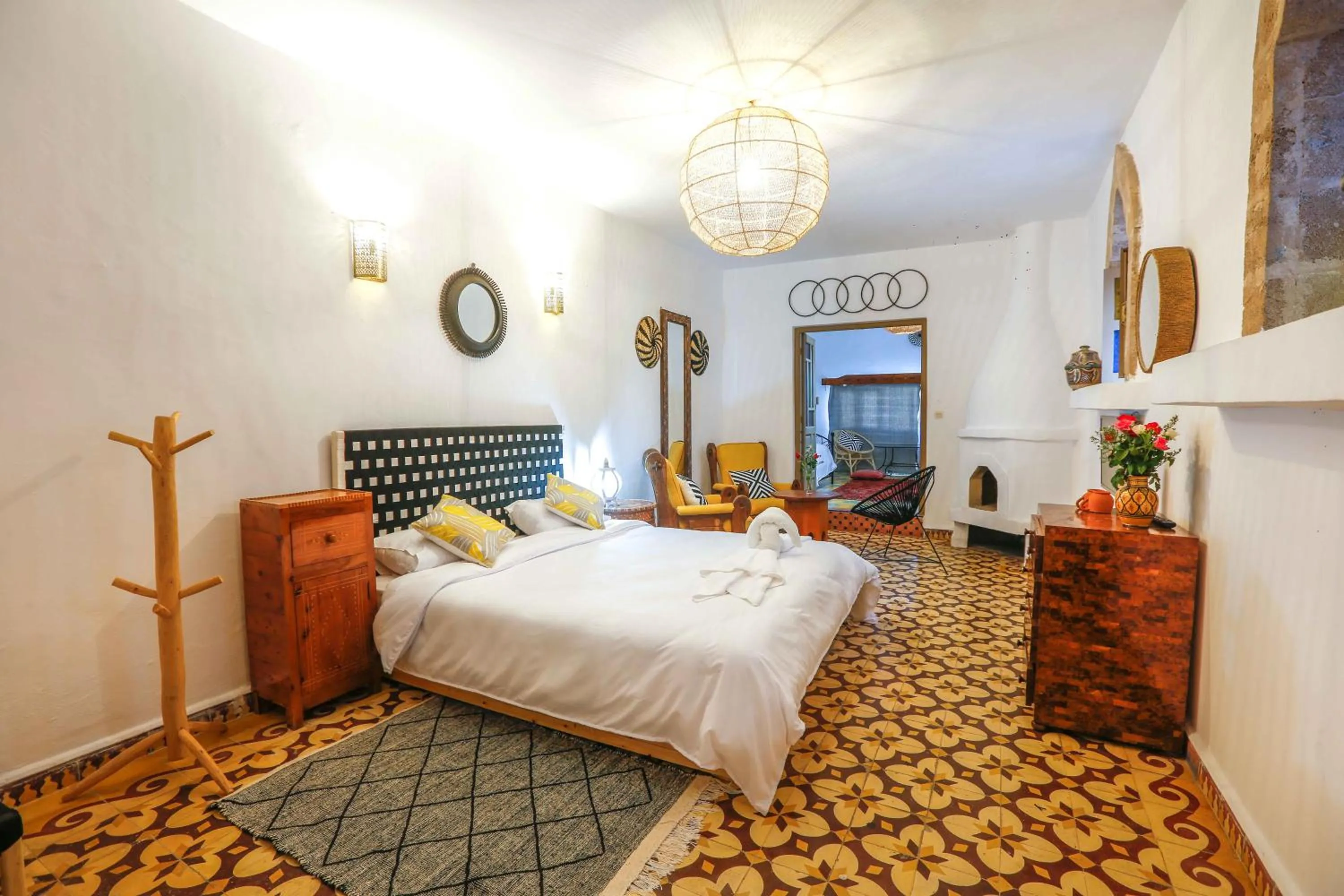 Bedroom, Bed in Luxury Riad Mounia
