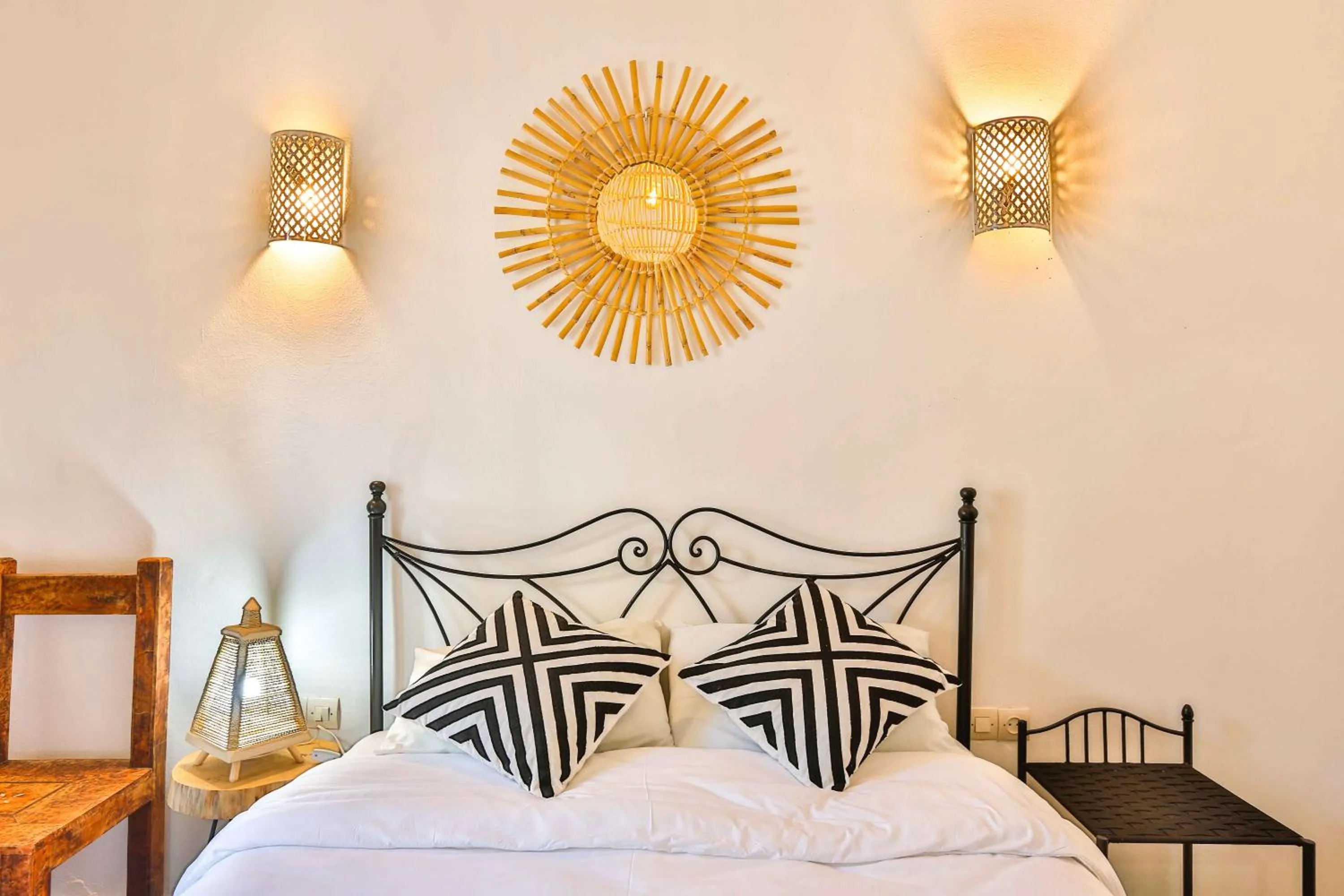 Bedroom, Bed in Luxury Riad Mounia