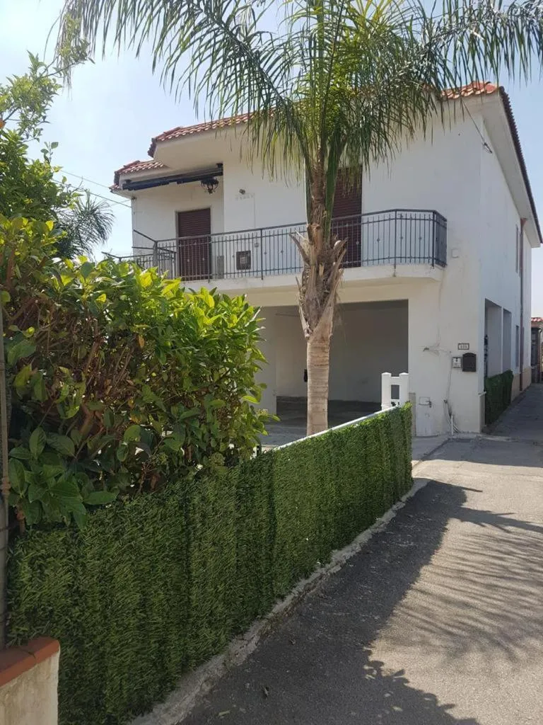 Facade/entrance in B&B PERNA Panoramic Rooms