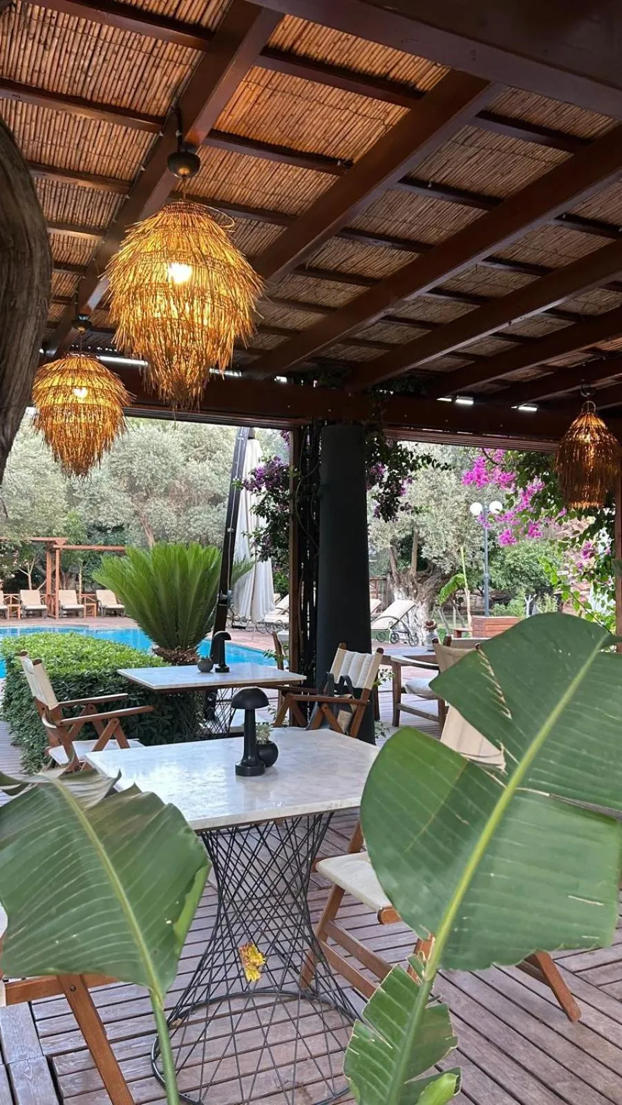 Restaurant/places to eat in Dolce Vita Luxury Bungalows