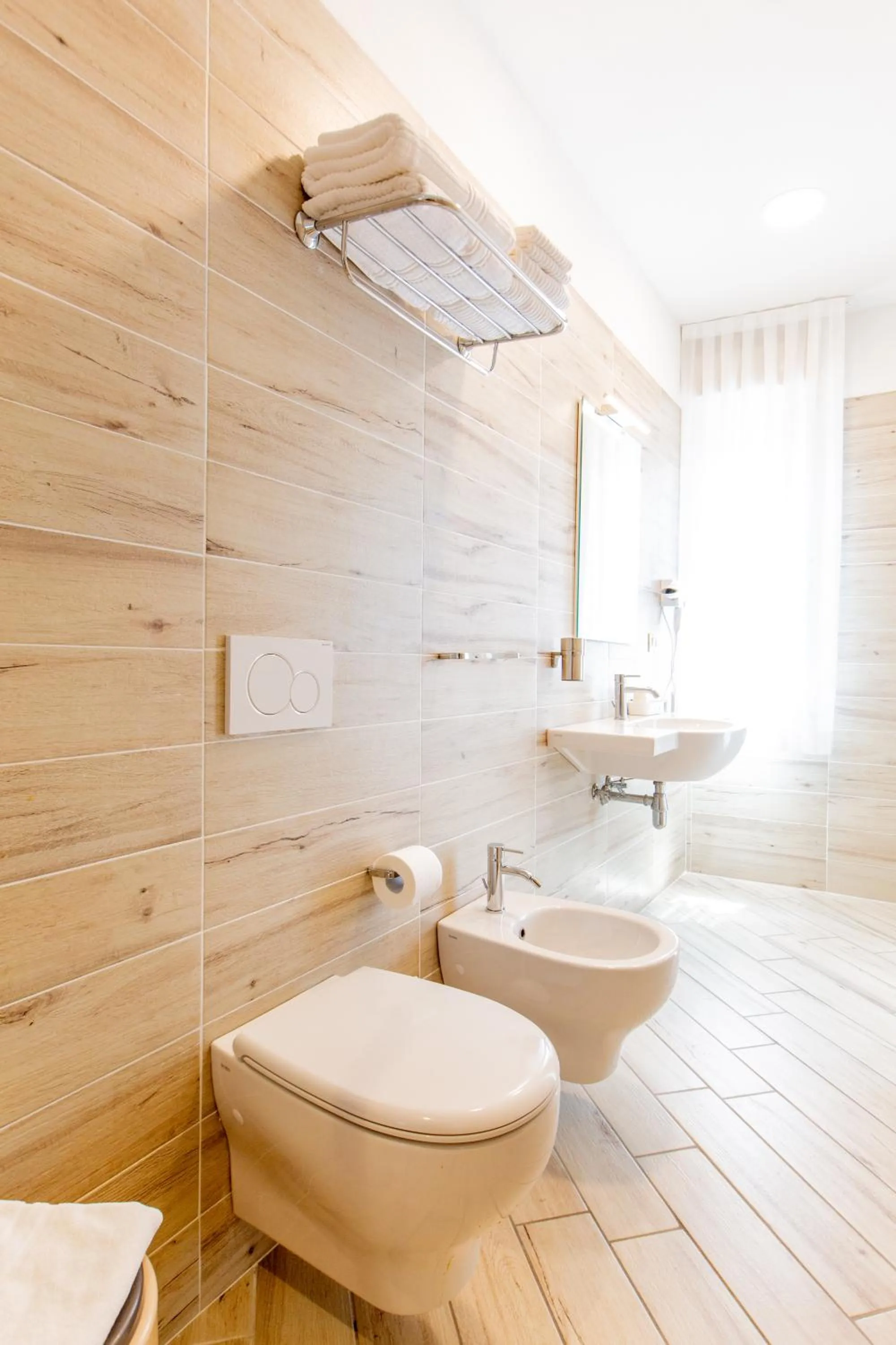 Bathroom in Hotel Lungomare