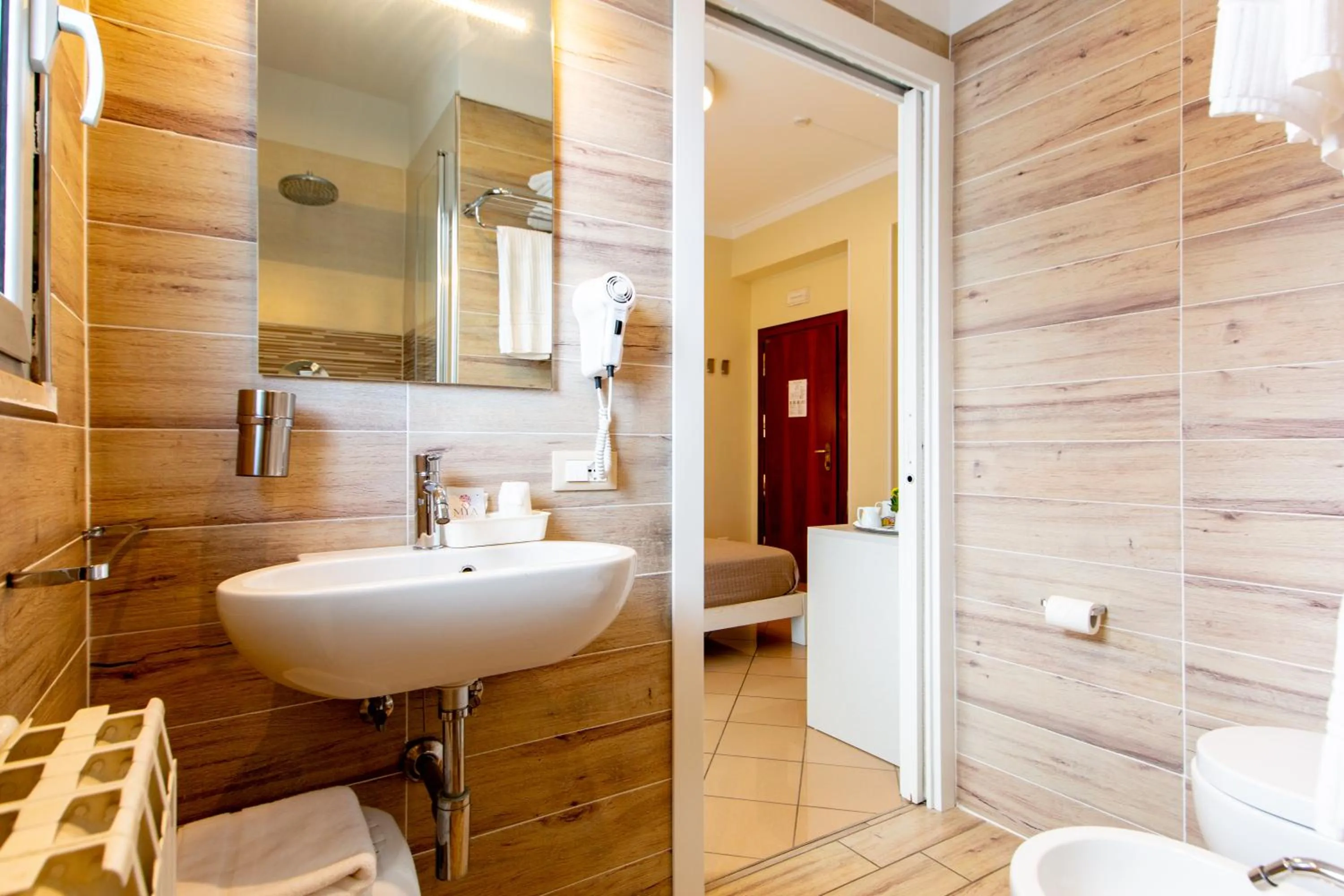 Bathroom in Hotel Lungomare