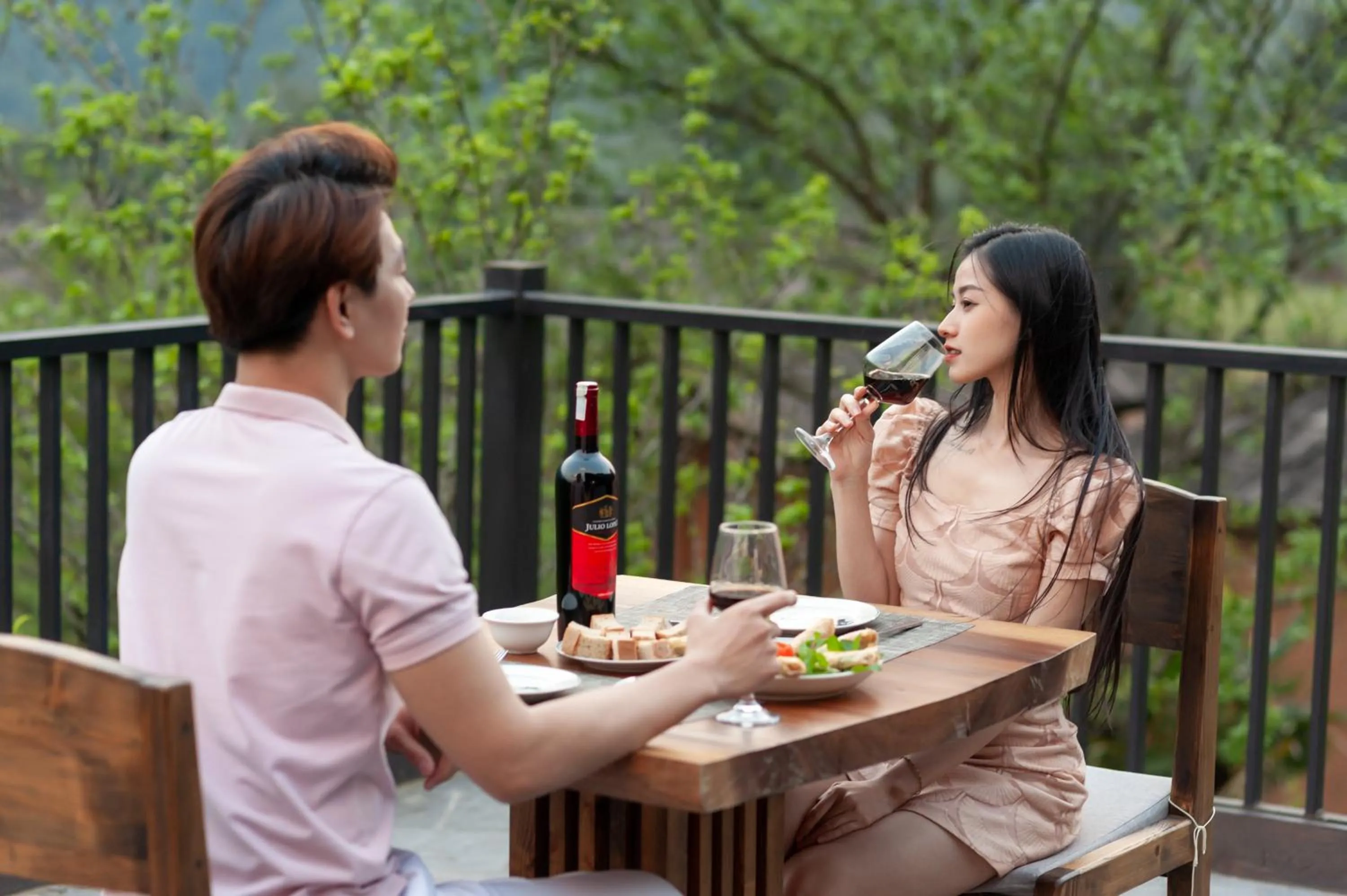 Restaurant/places to eat in Sin Chai Ecolodge