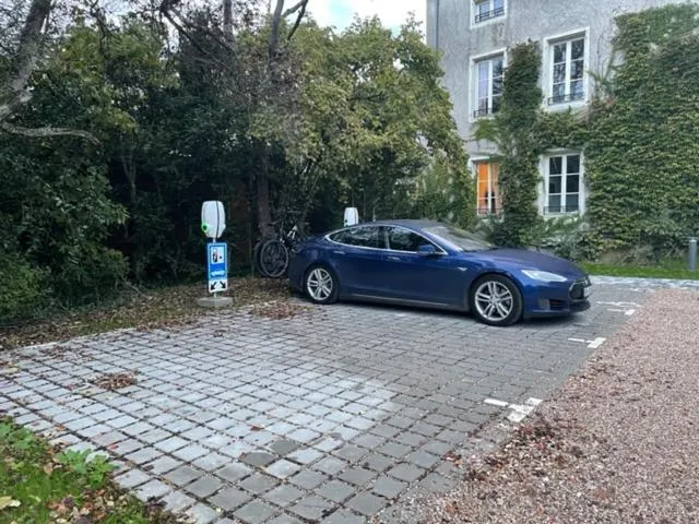 Parking in Logis HOTEL DU PARC