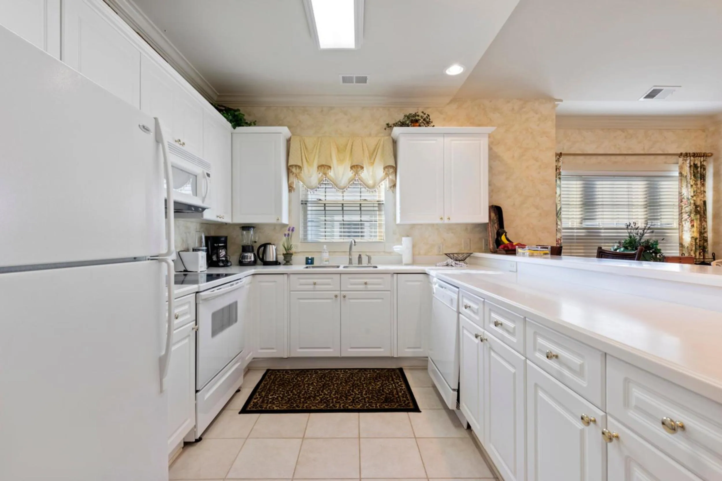 kitchen in Stunning 3BR Condo near Myrtlewood Golf Resort and Beach