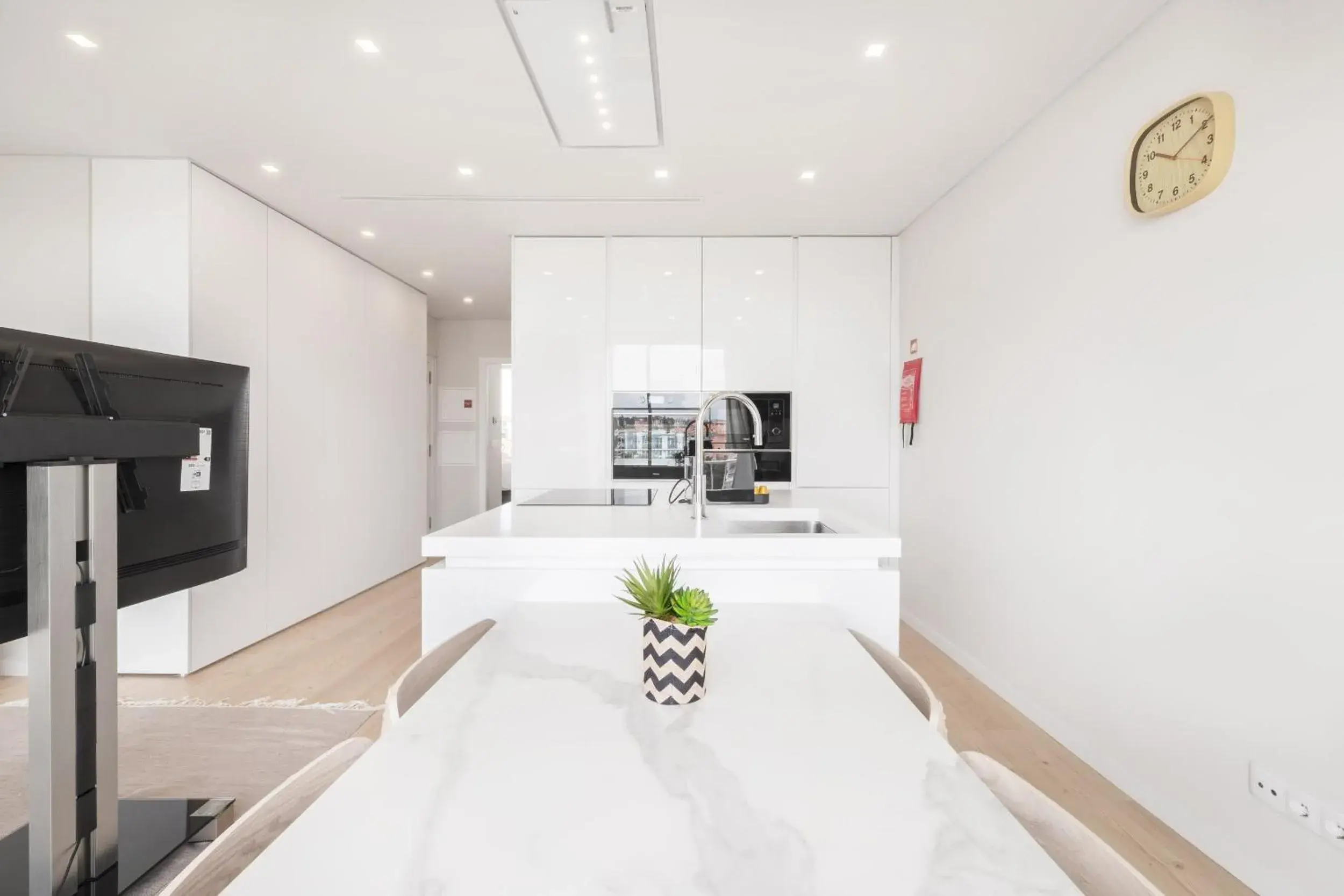 Ocean Apartment by Olala Homes Ocean Apartment by Olala Homes