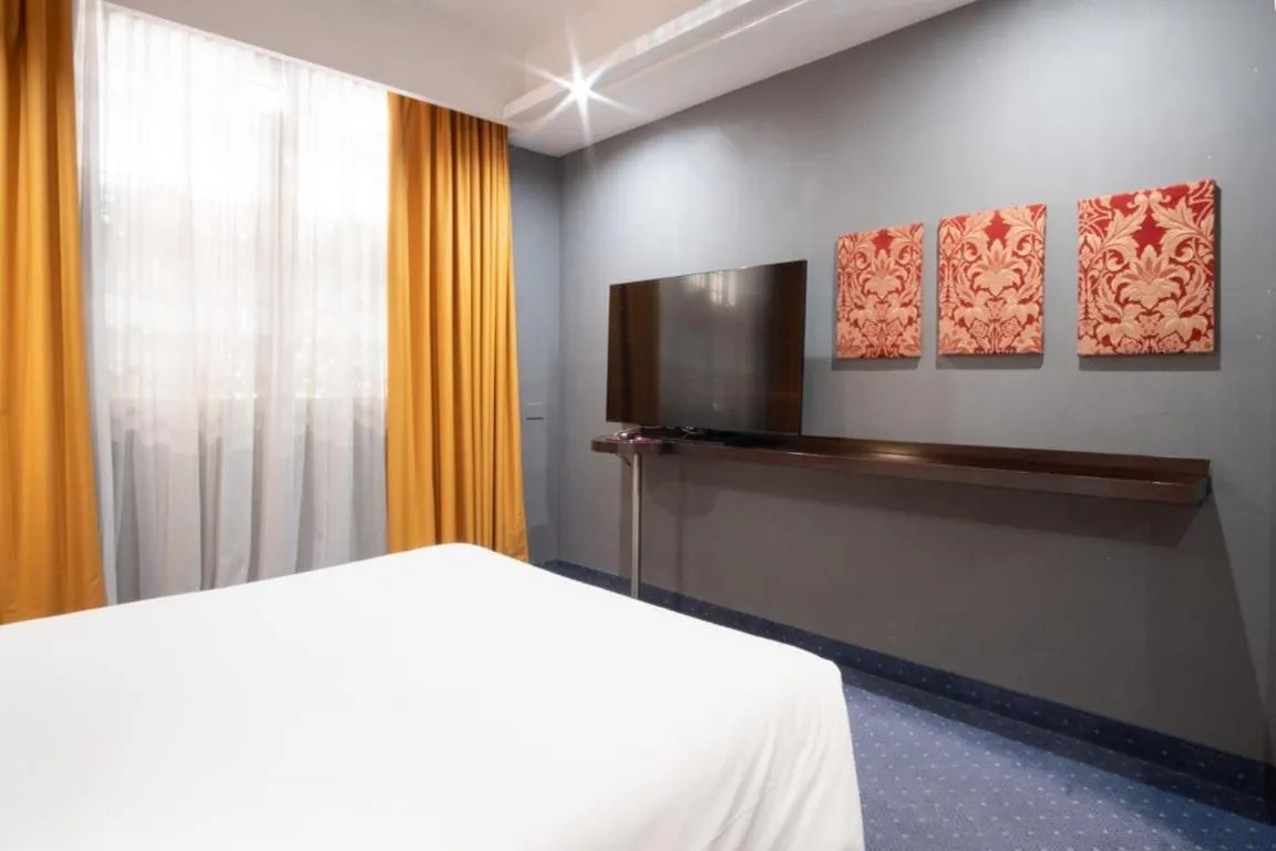 Bedroom, Bed in Hotel IMPERATORI