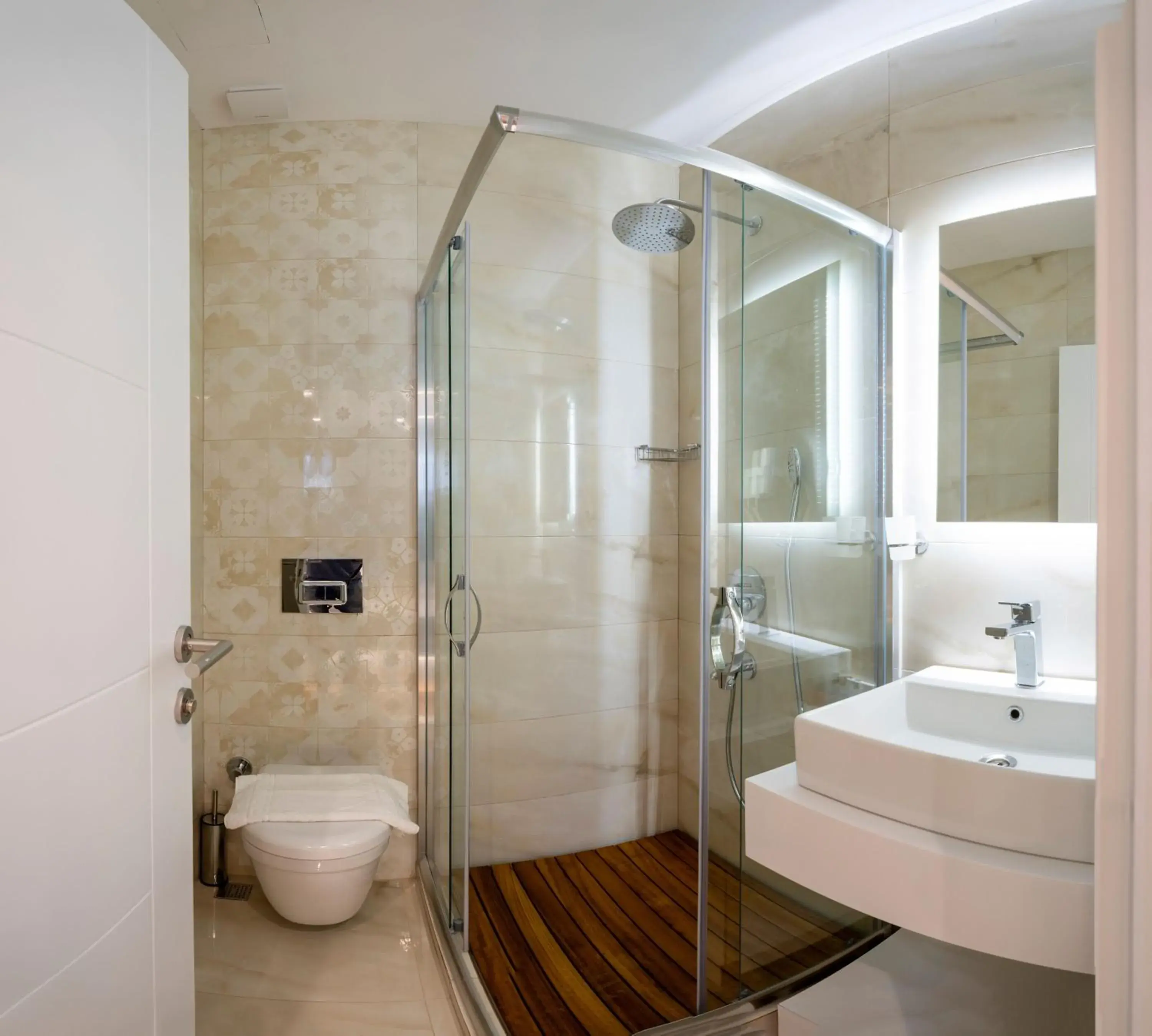 Deluxe Queen Room - single occupancy in Hotel Grand İstanbul Deluxe Queen Room - single occupancy in Hotel Grand İstanbul