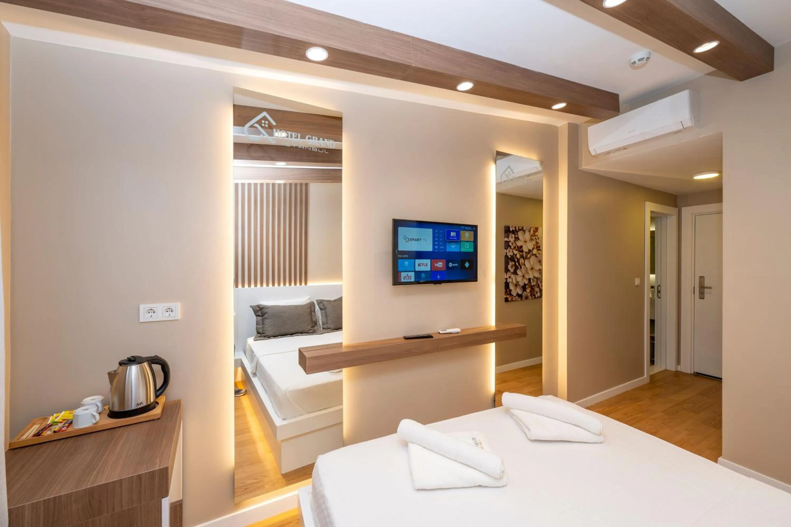 Bed in Hotel Grand İstanbul