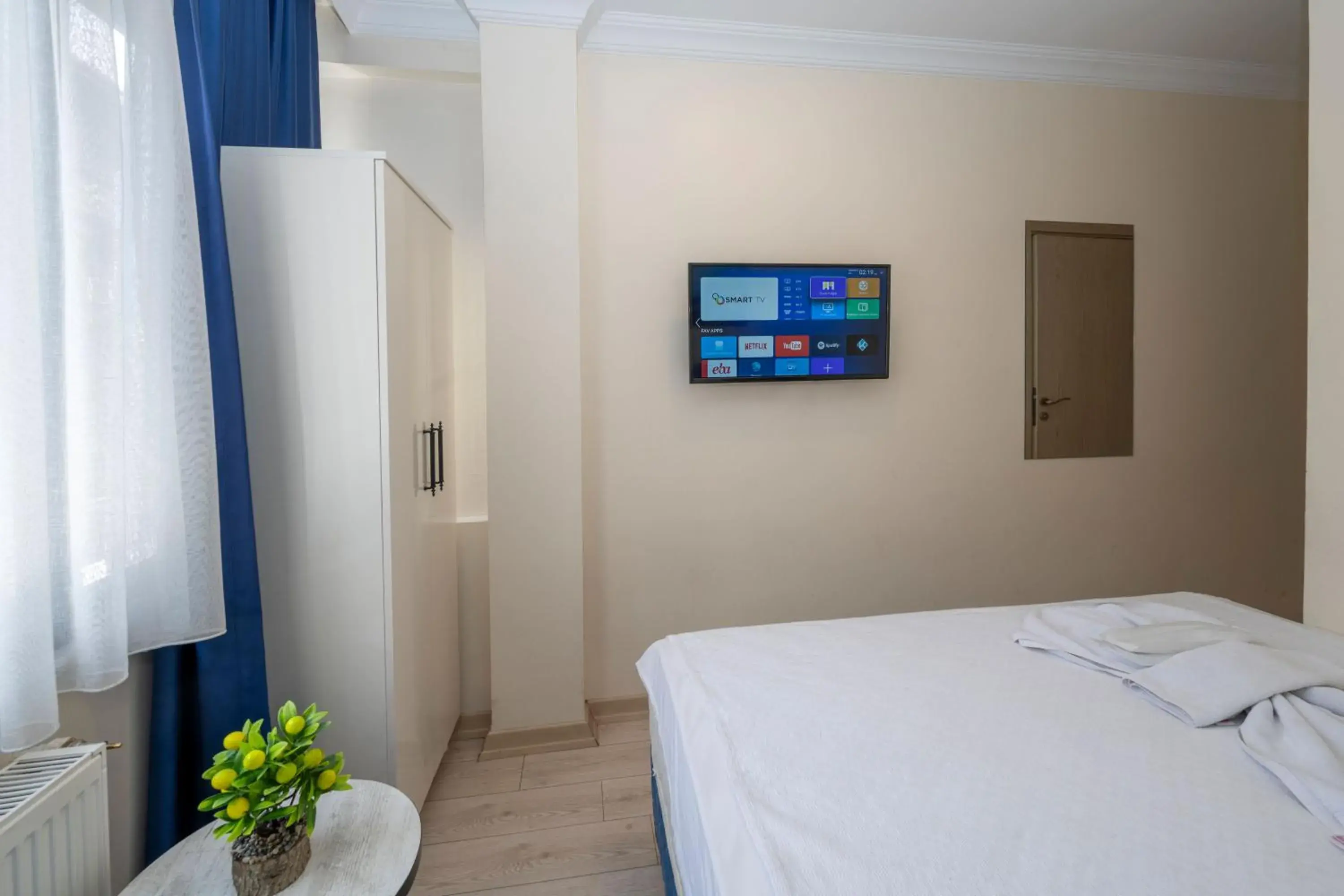 Standard King Room - single occupancy in Hotel Grand İstanbul Standard King Room - single occupancy in Hotel Grand İstanbul