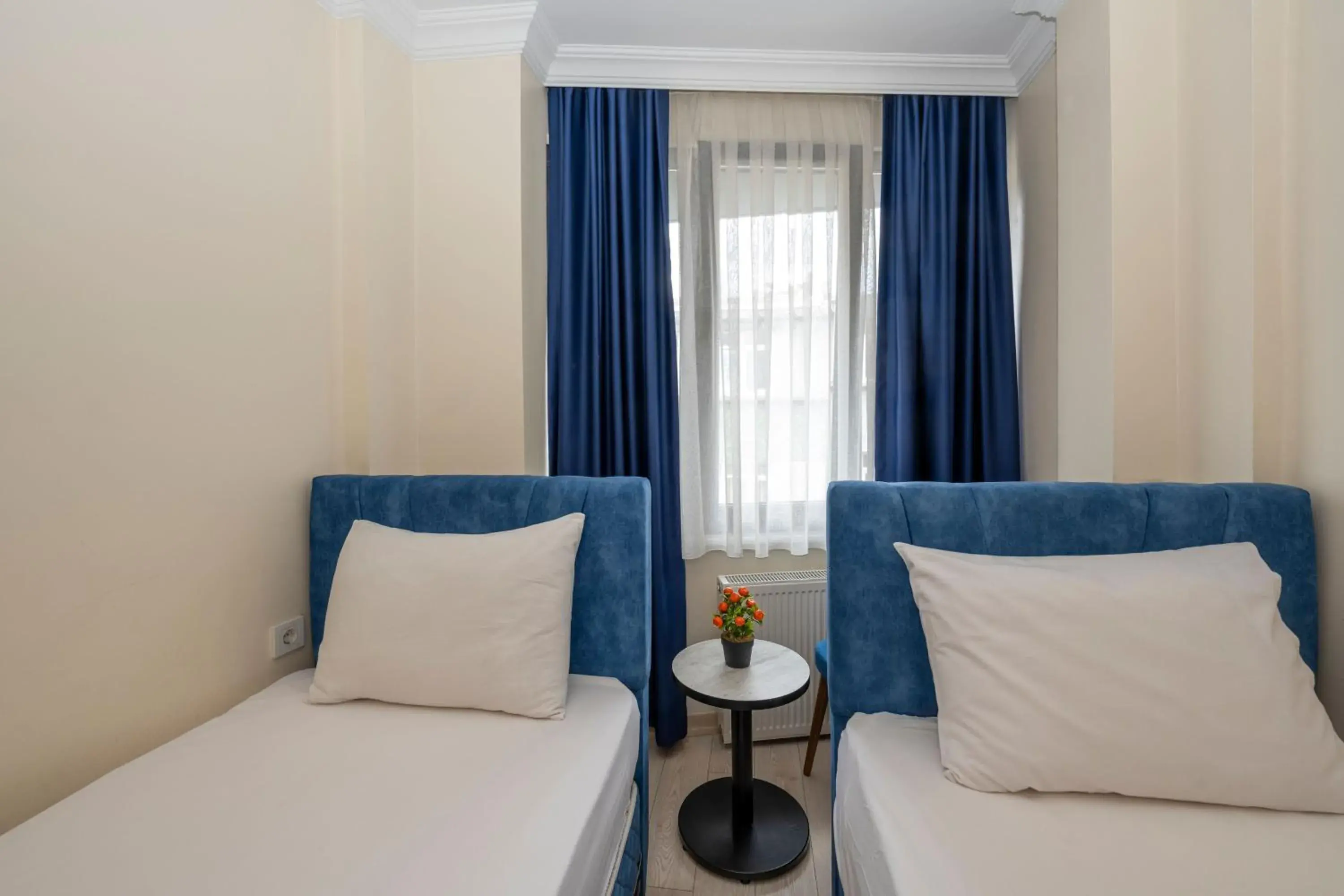 Standard Twin Room in Hotel Grand İstanbul Standard Twin Room in Hotel Grand İstanbul