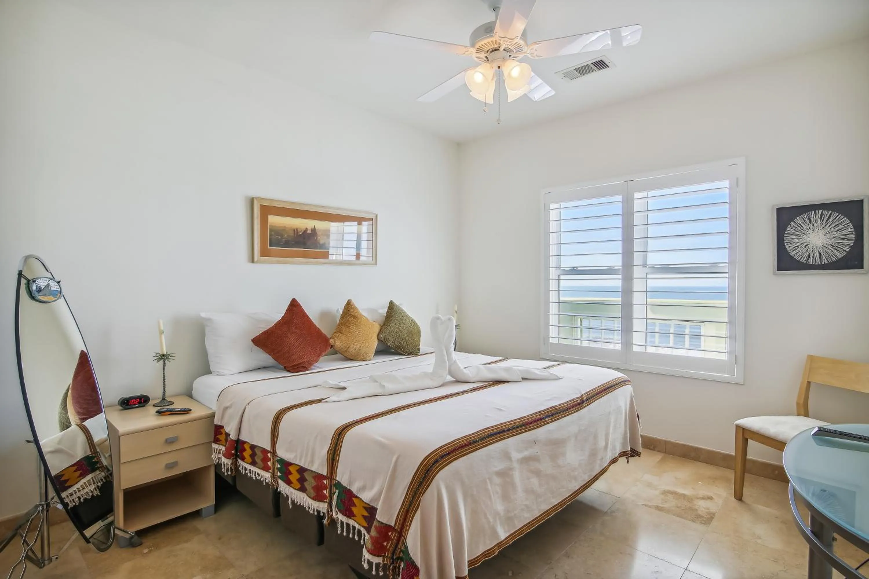 Bedroom, Bed in Ocean Grove 902 - Pelican View