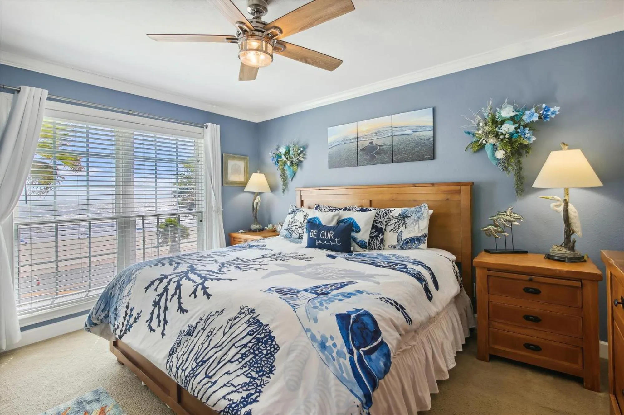 Property building, Bed in Dawn 236-Turtle Romance