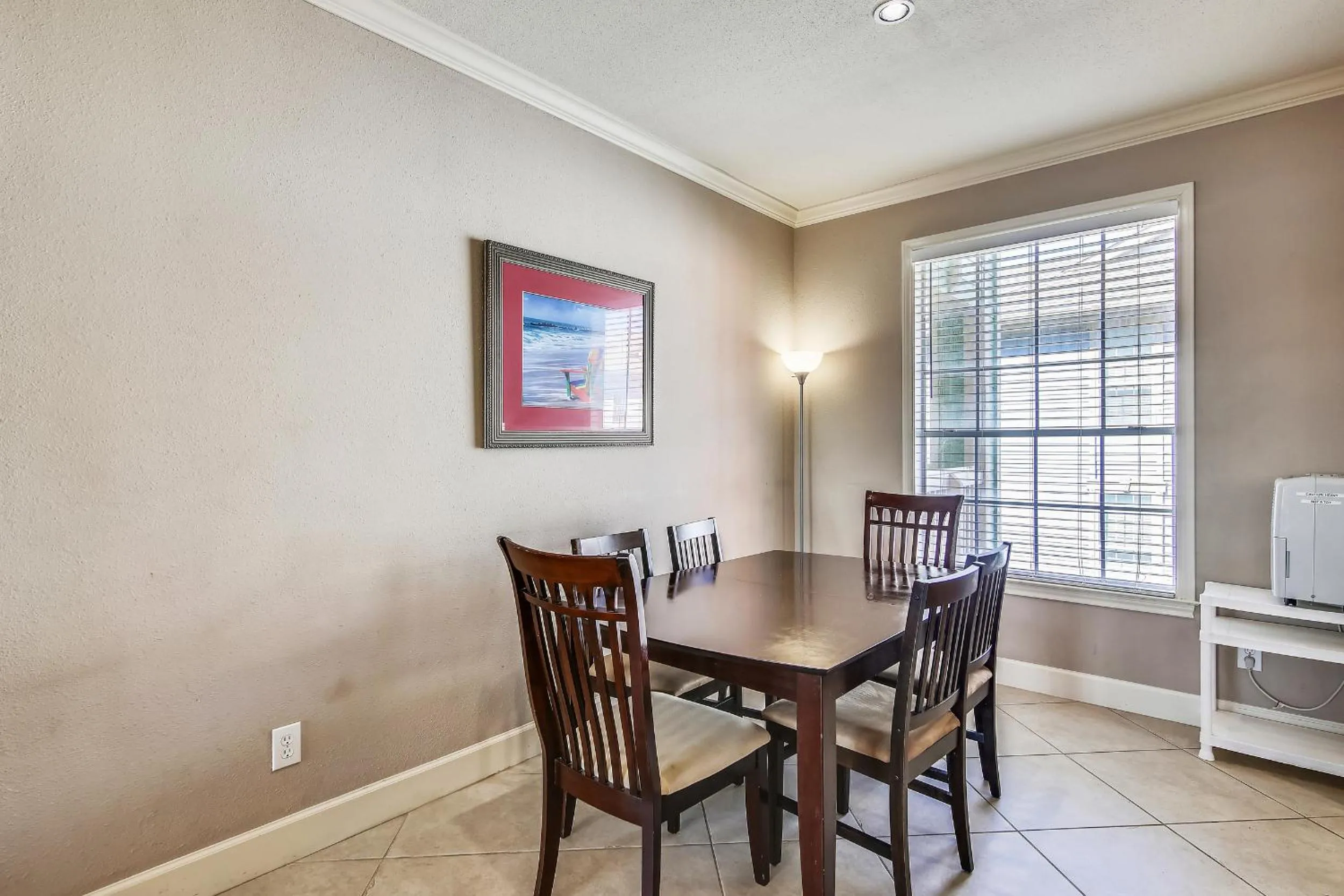 Living room in Dawn 625