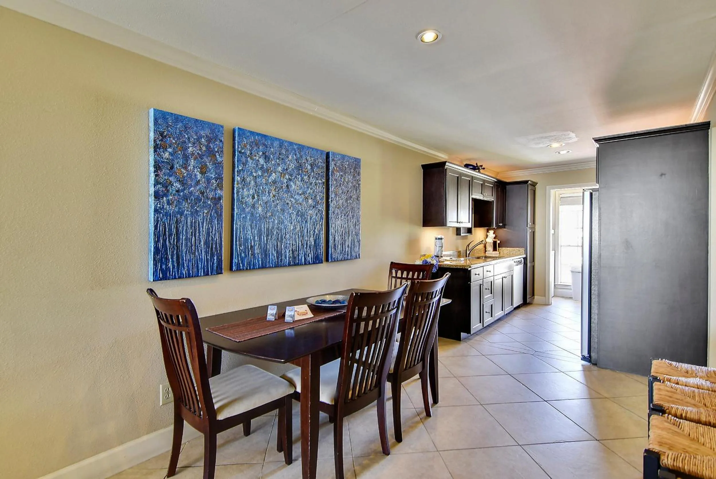 Living room in Dawn 631