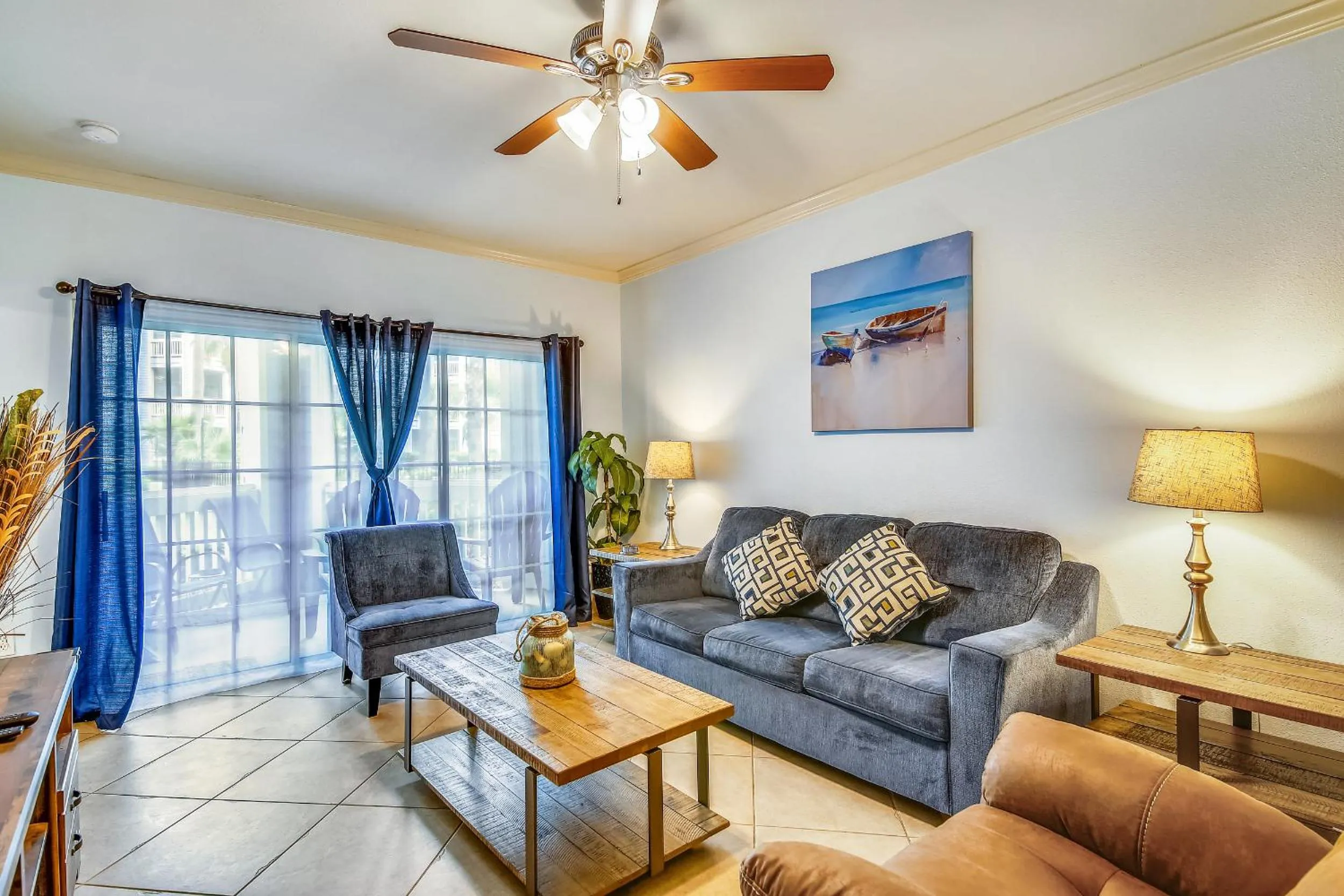 Living room in Dawn 511-Oasis at the Dawn