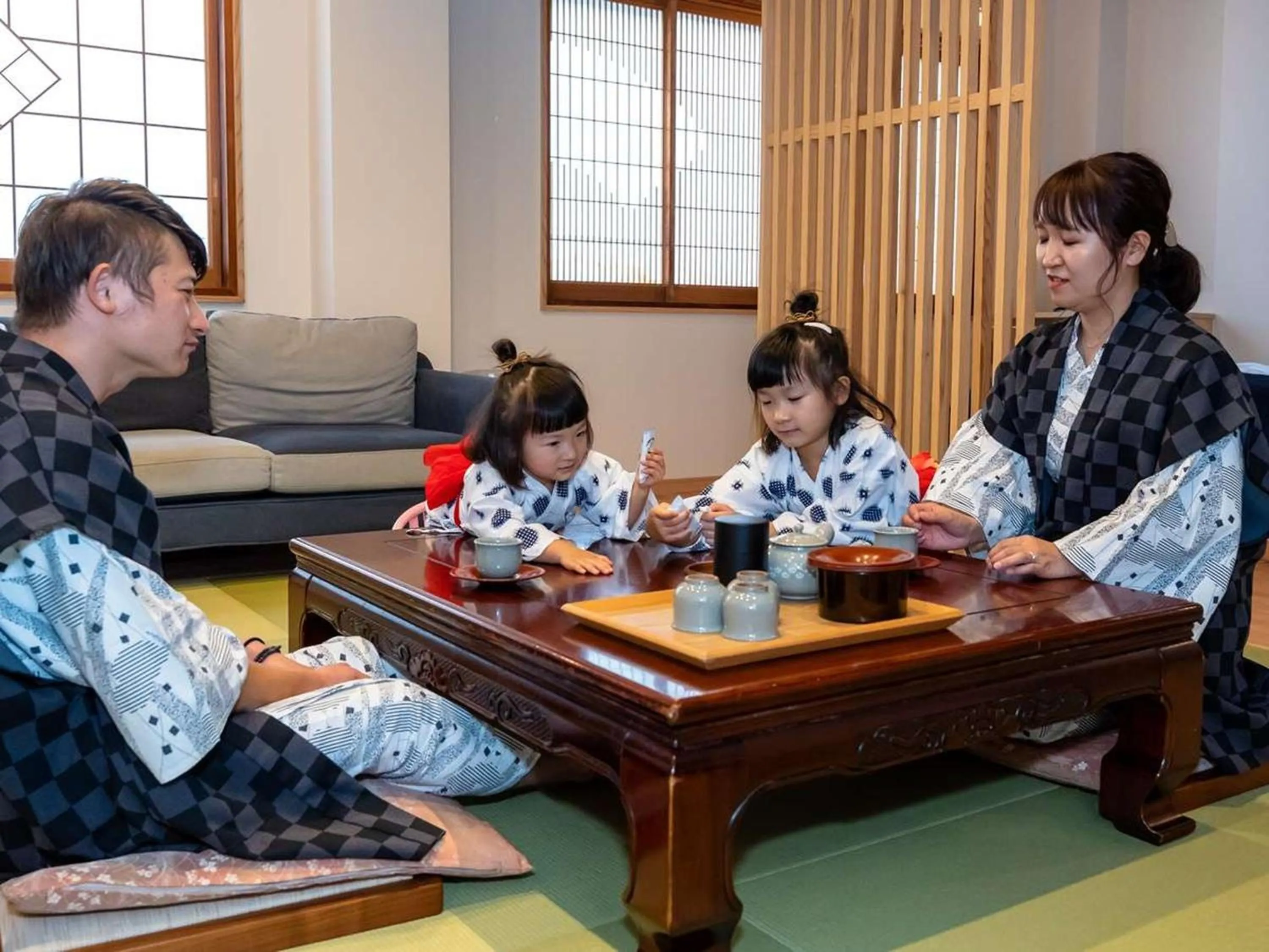 children in Hatsuneso Shinkan
