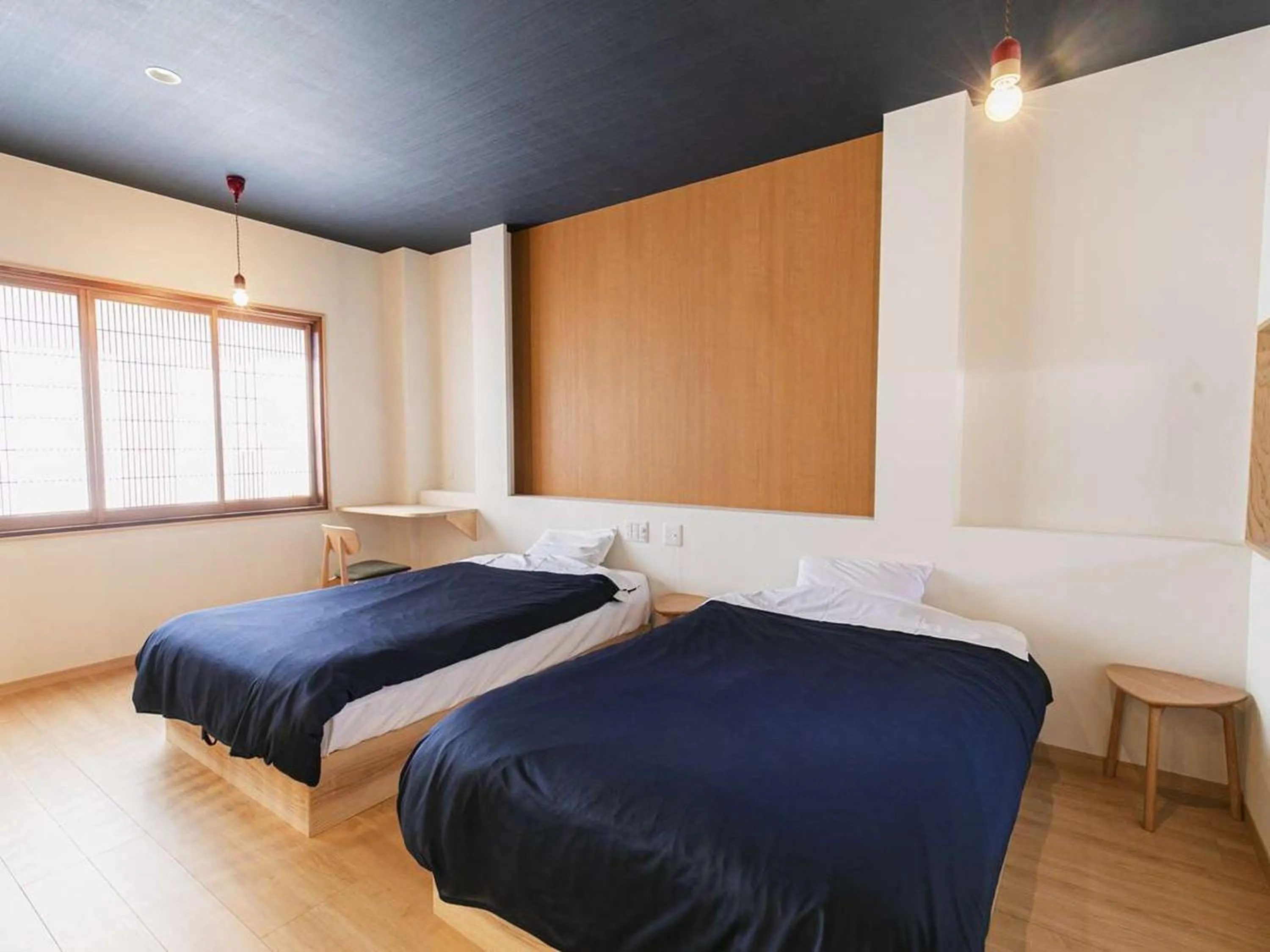 Photo of the whole room, Bed in Hatsuneso Shinkan