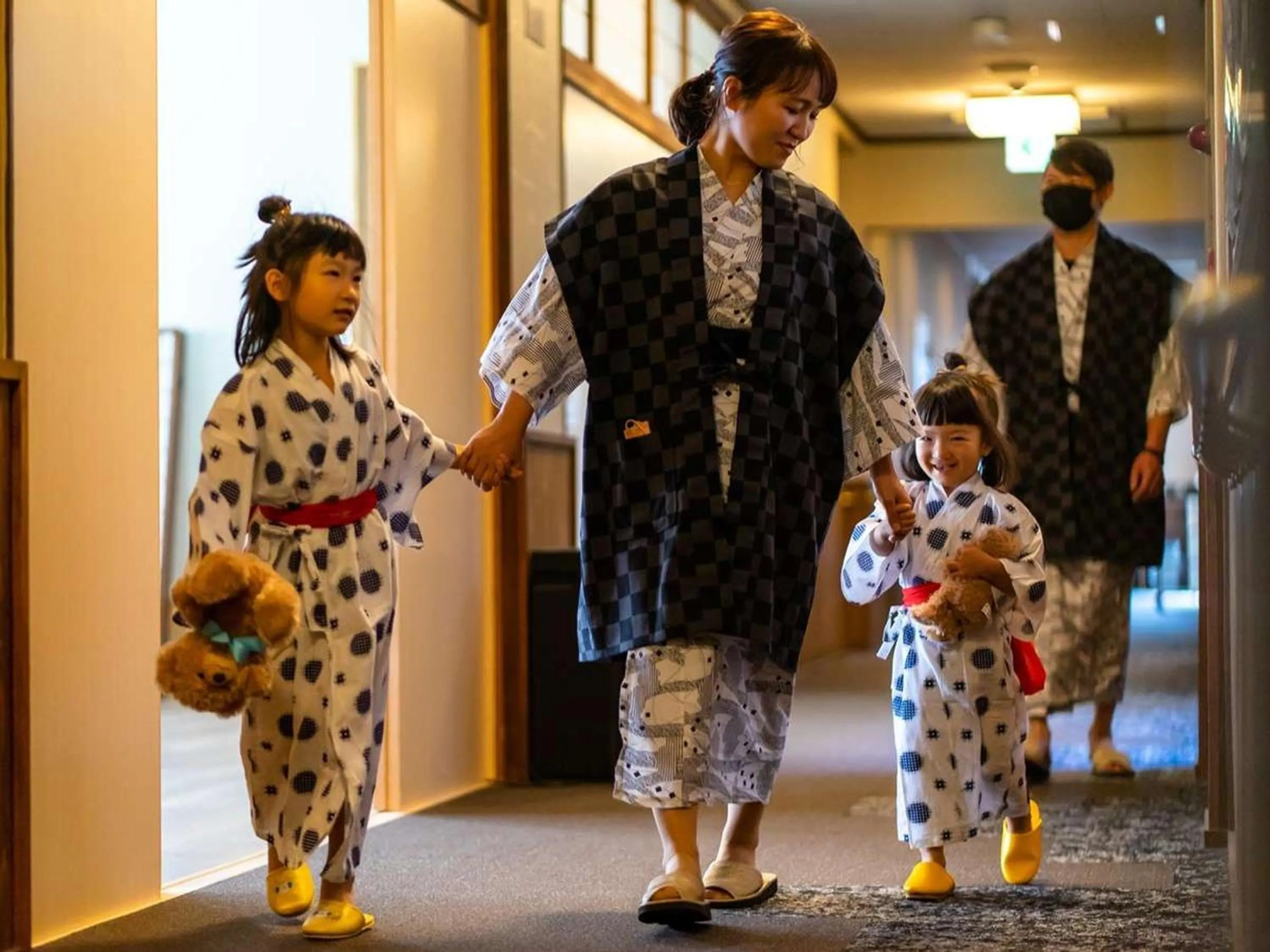 children in Hatsuneso Shinkan