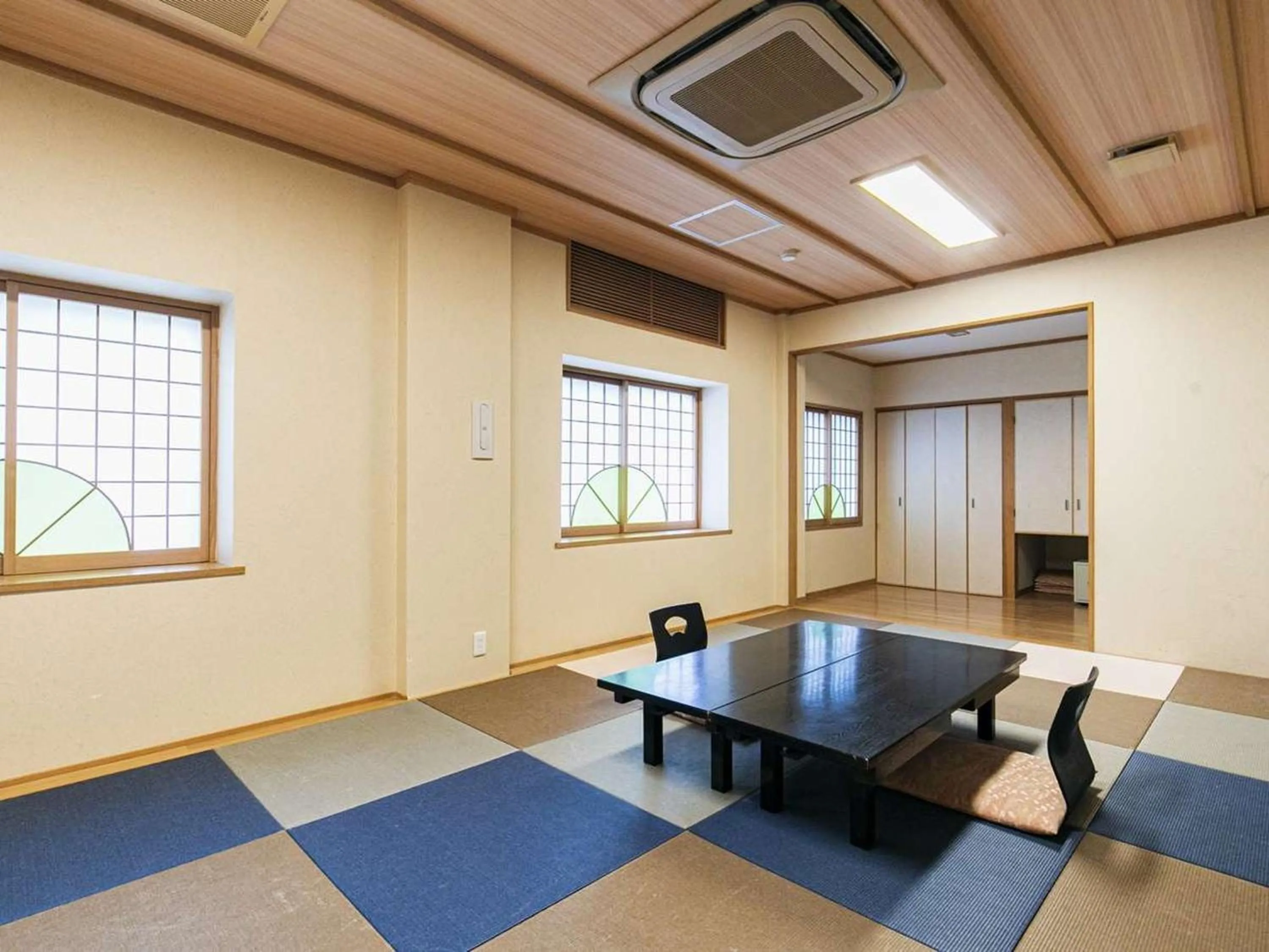 Photo of the whole room in Hatsuneso Shinkan