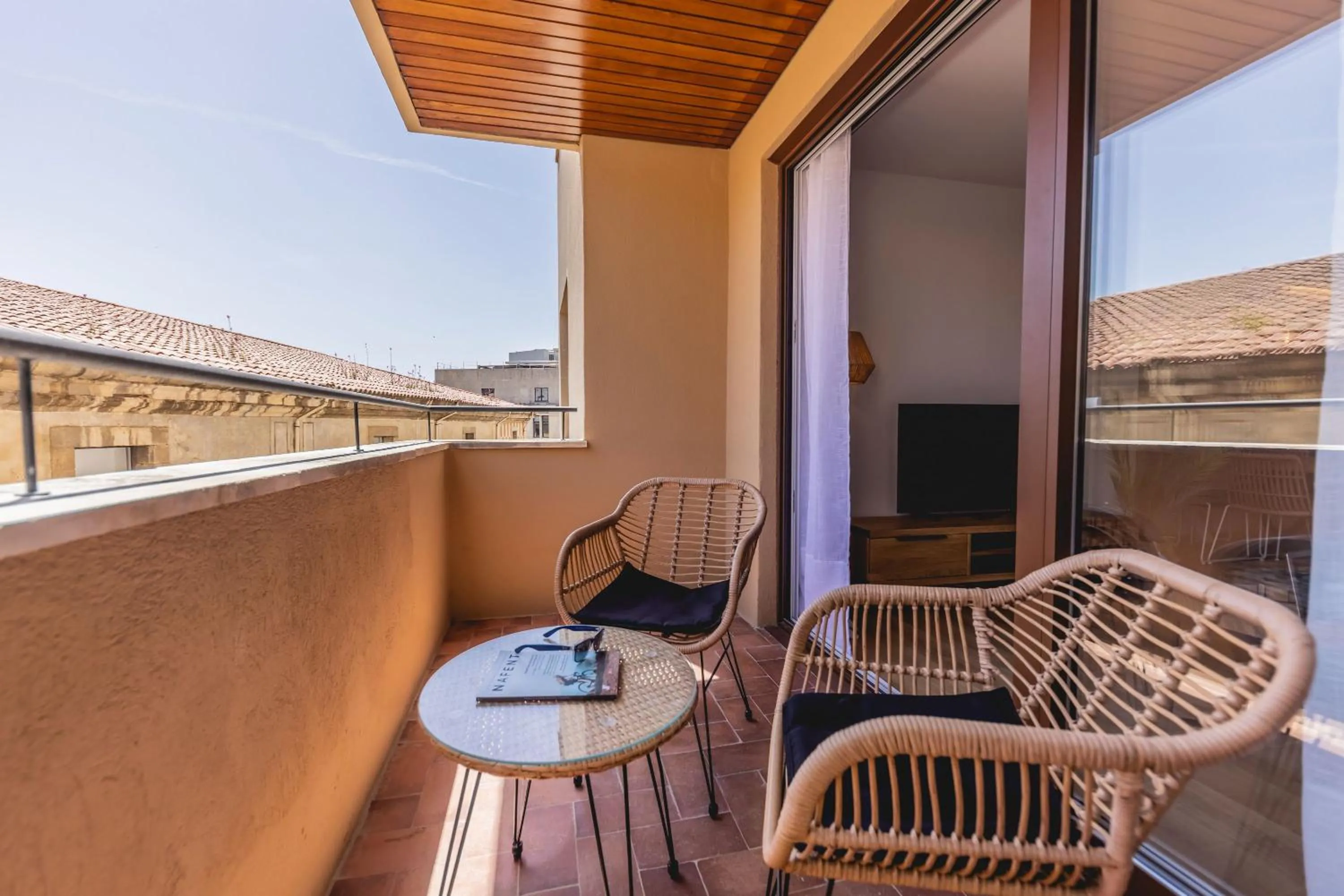 Balcony/Terrace in Bravissimo Falcó, 3 bedrooms and balcony