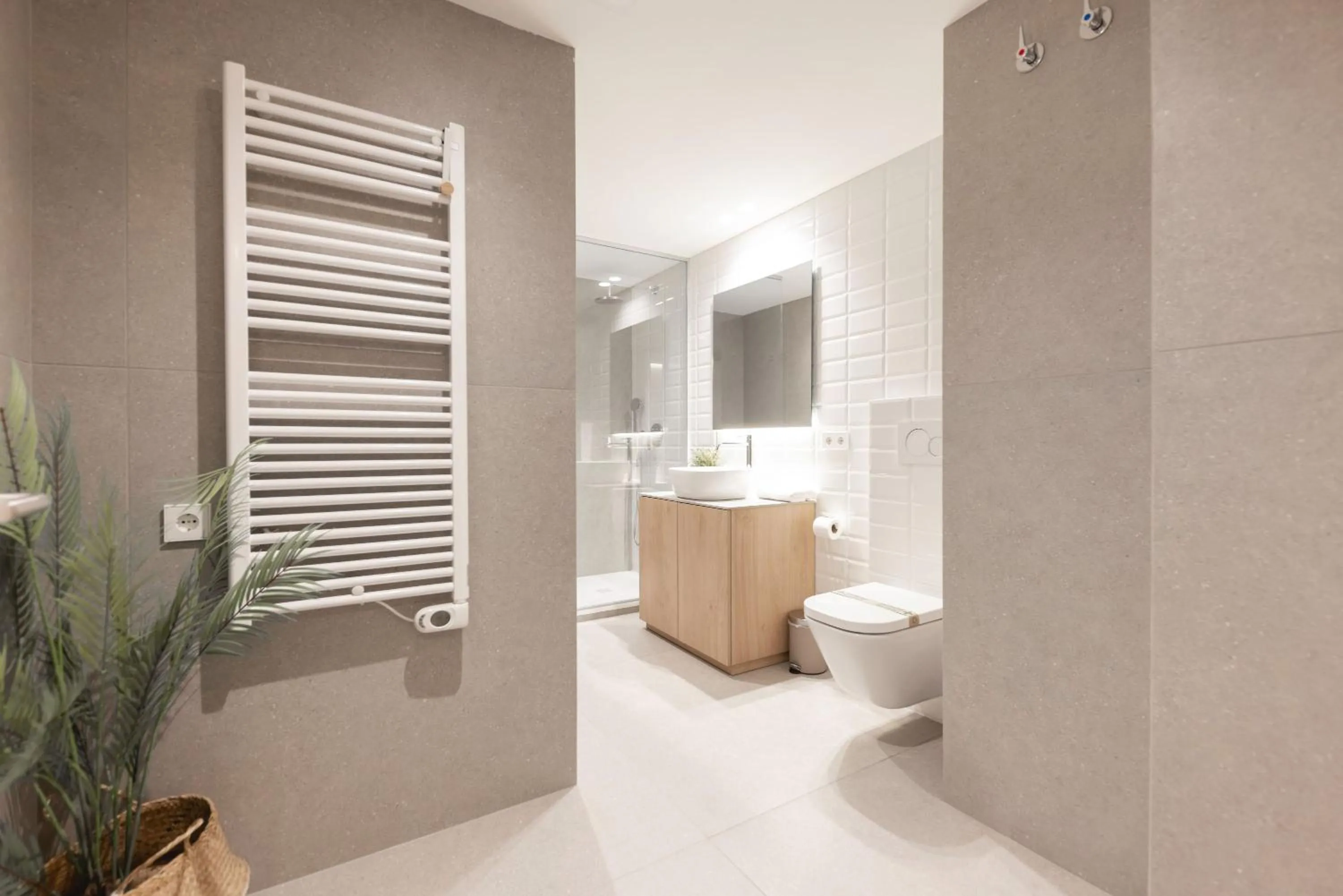 Bathroom in Bravissimo Falcó, 3 bedrooms and balcony