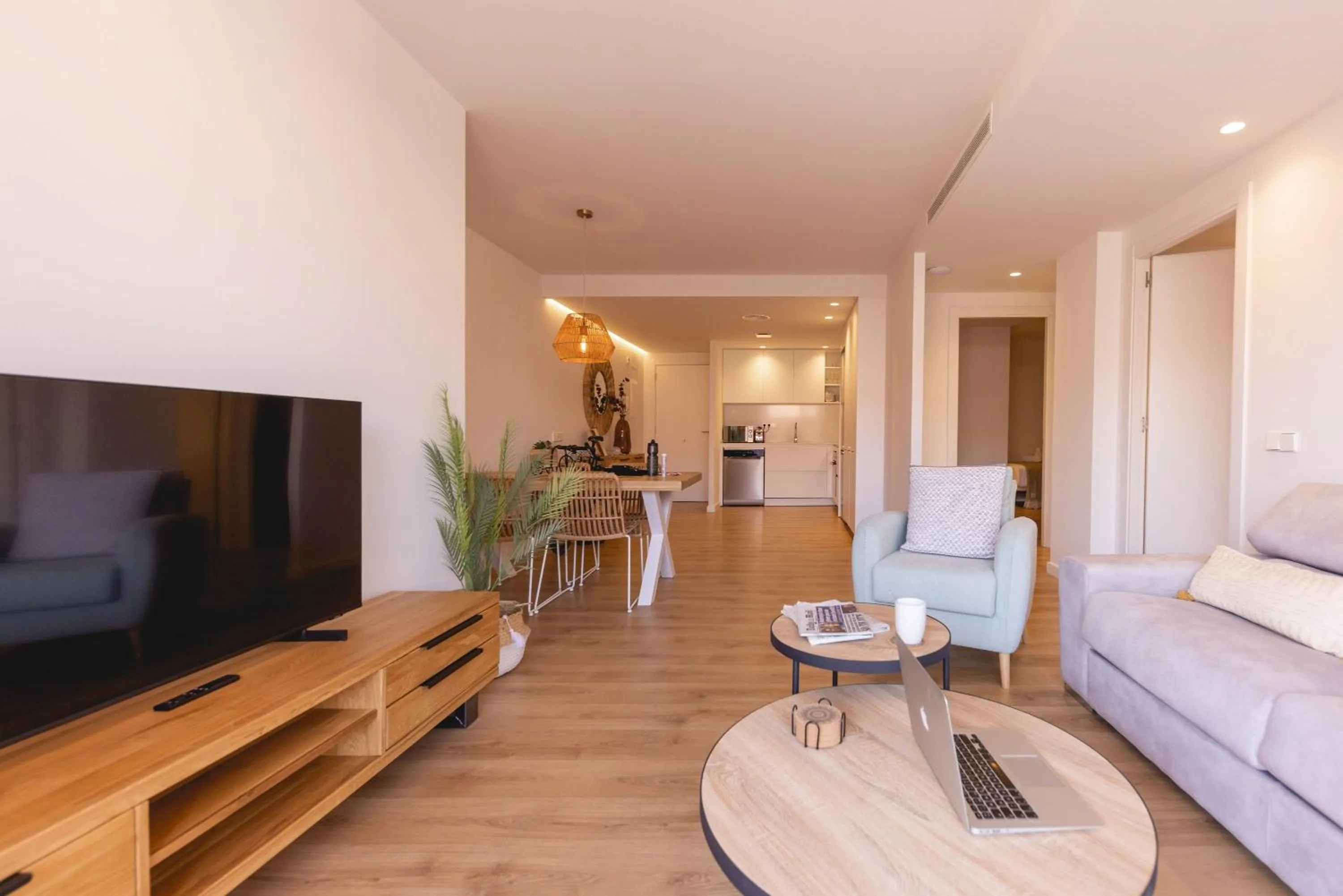 TV and multimedia in Bravissimo Domènica, 2 bedrooms and balcony