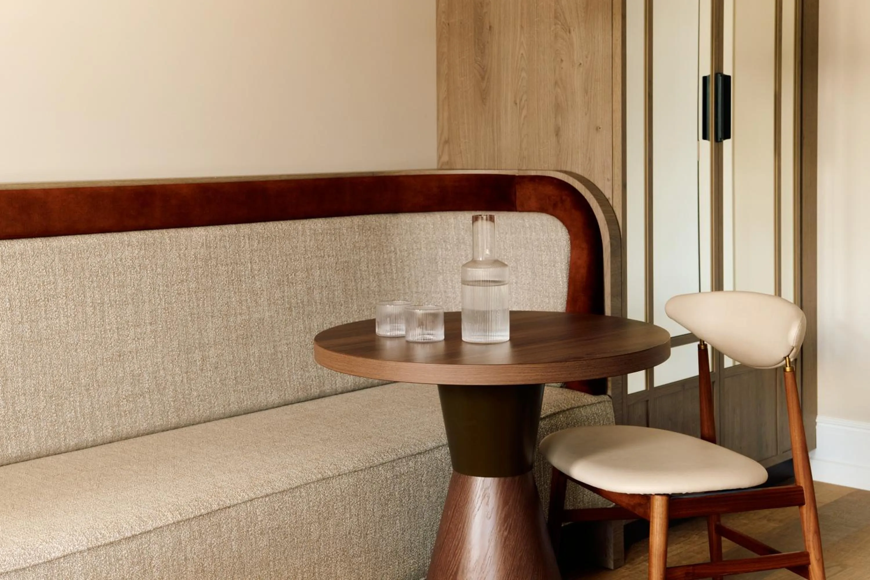 Seating area in Att Revier