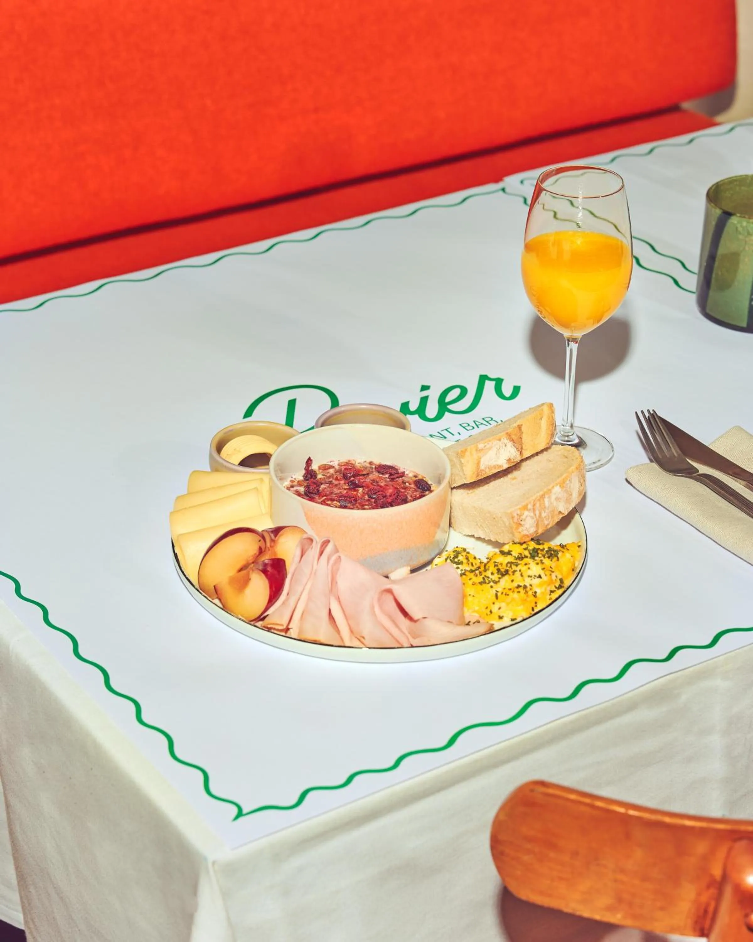 Restaurant/places to eat in Att Revier