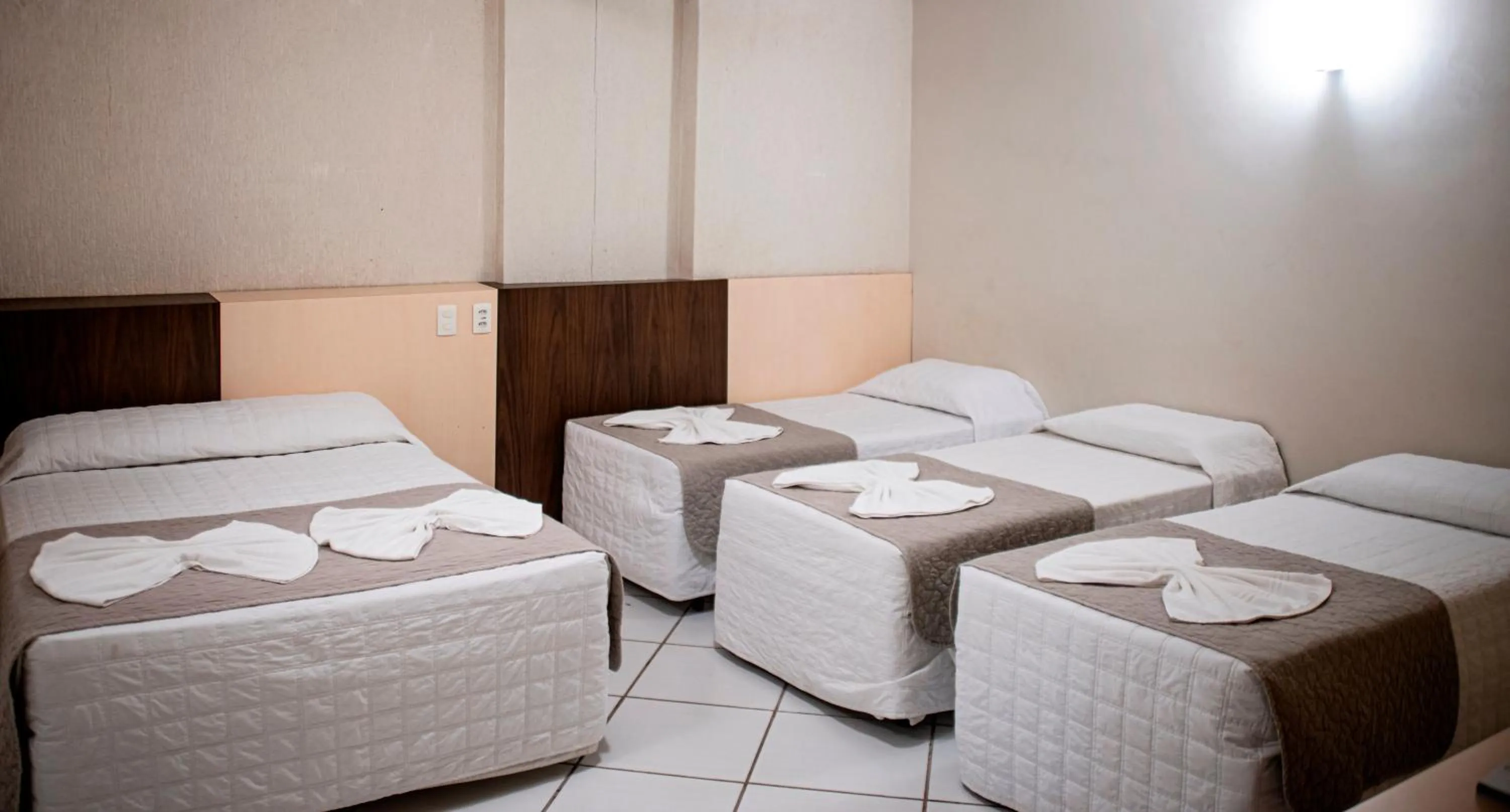 Bedroom, Bed in SMART IGUASSU HOTEL