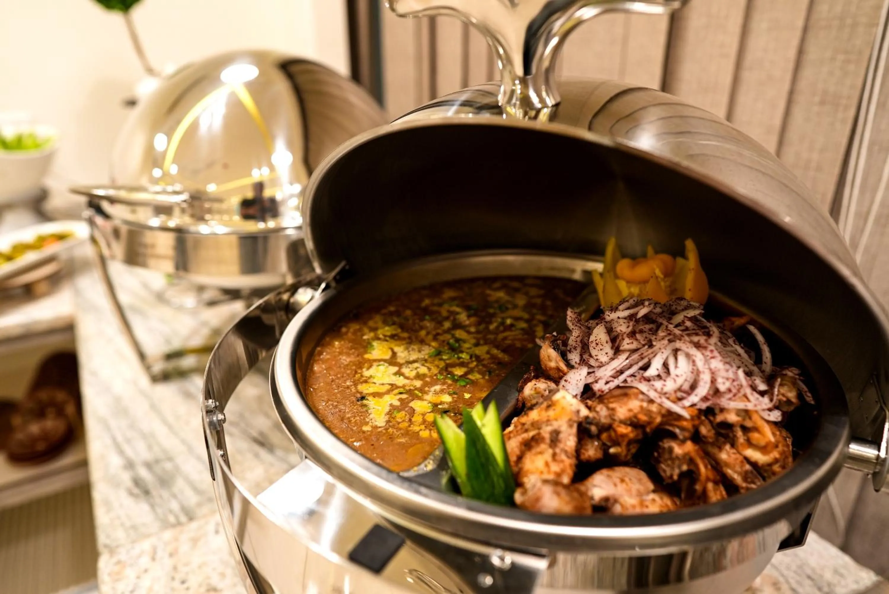 Restaurant/places to eat in Luciana Hotel by FHM