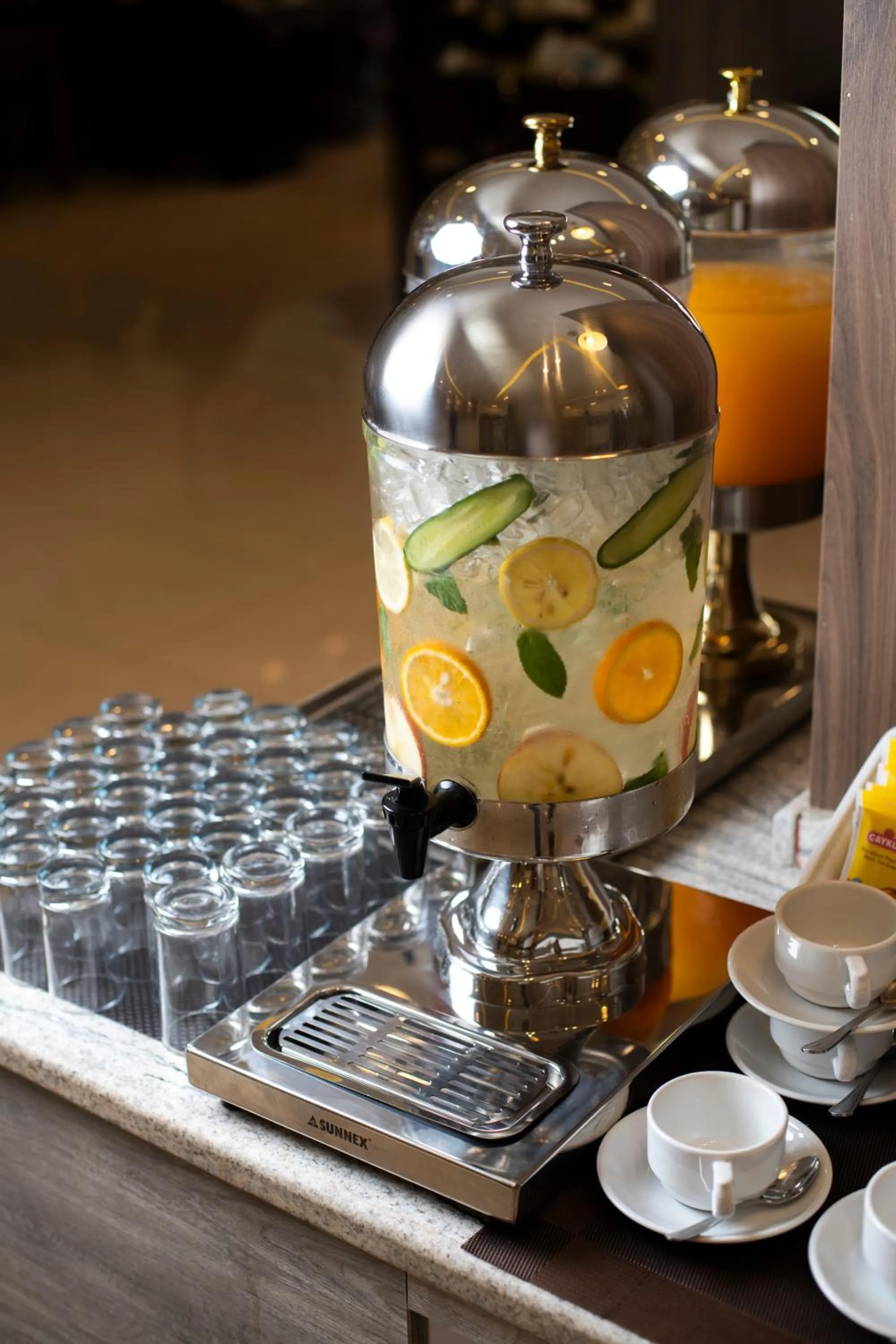 Coffee/tea facilities in Luciana Hotel by FHM